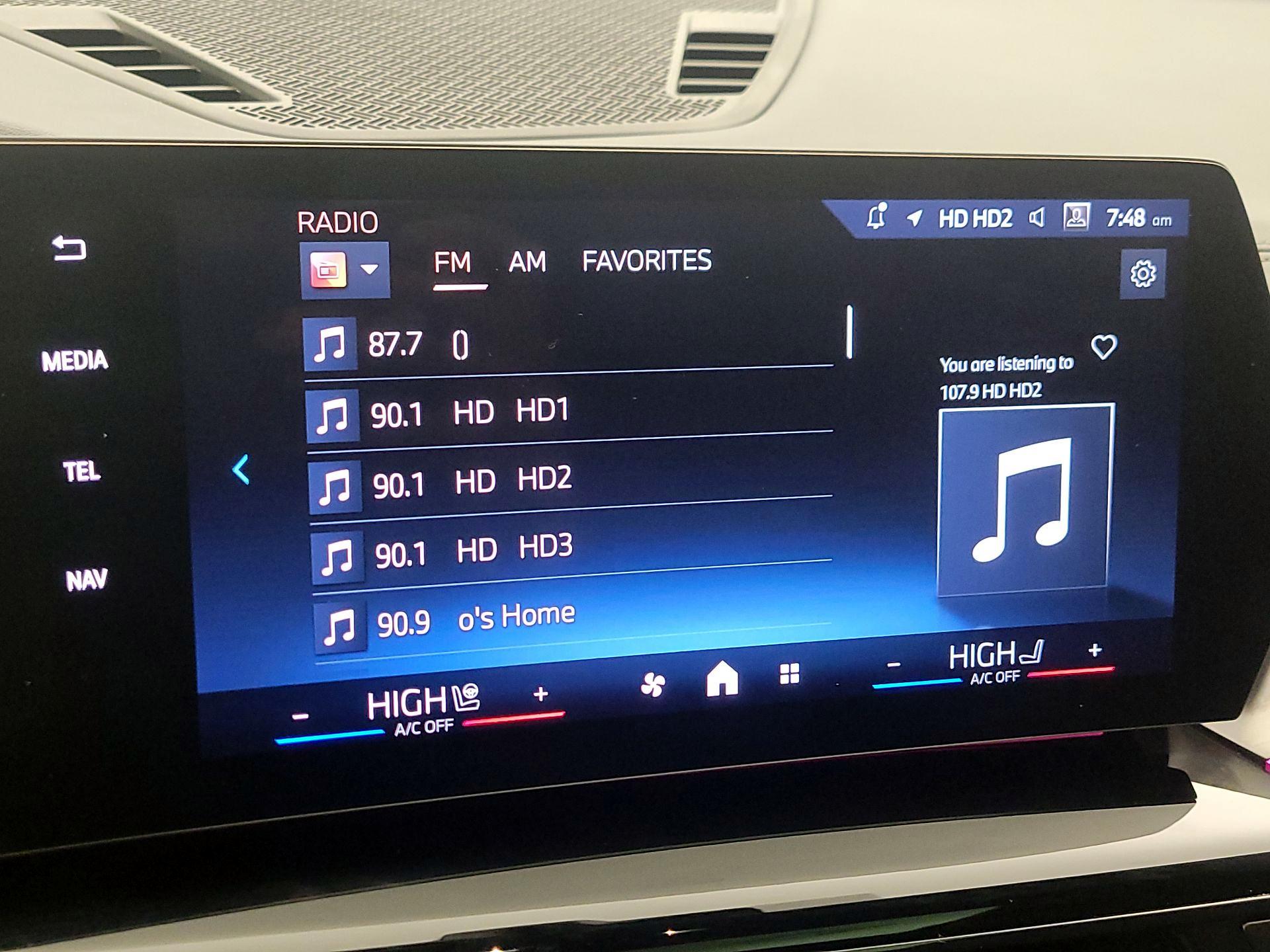 Thumbnail: 2025 BMW X2 - 15