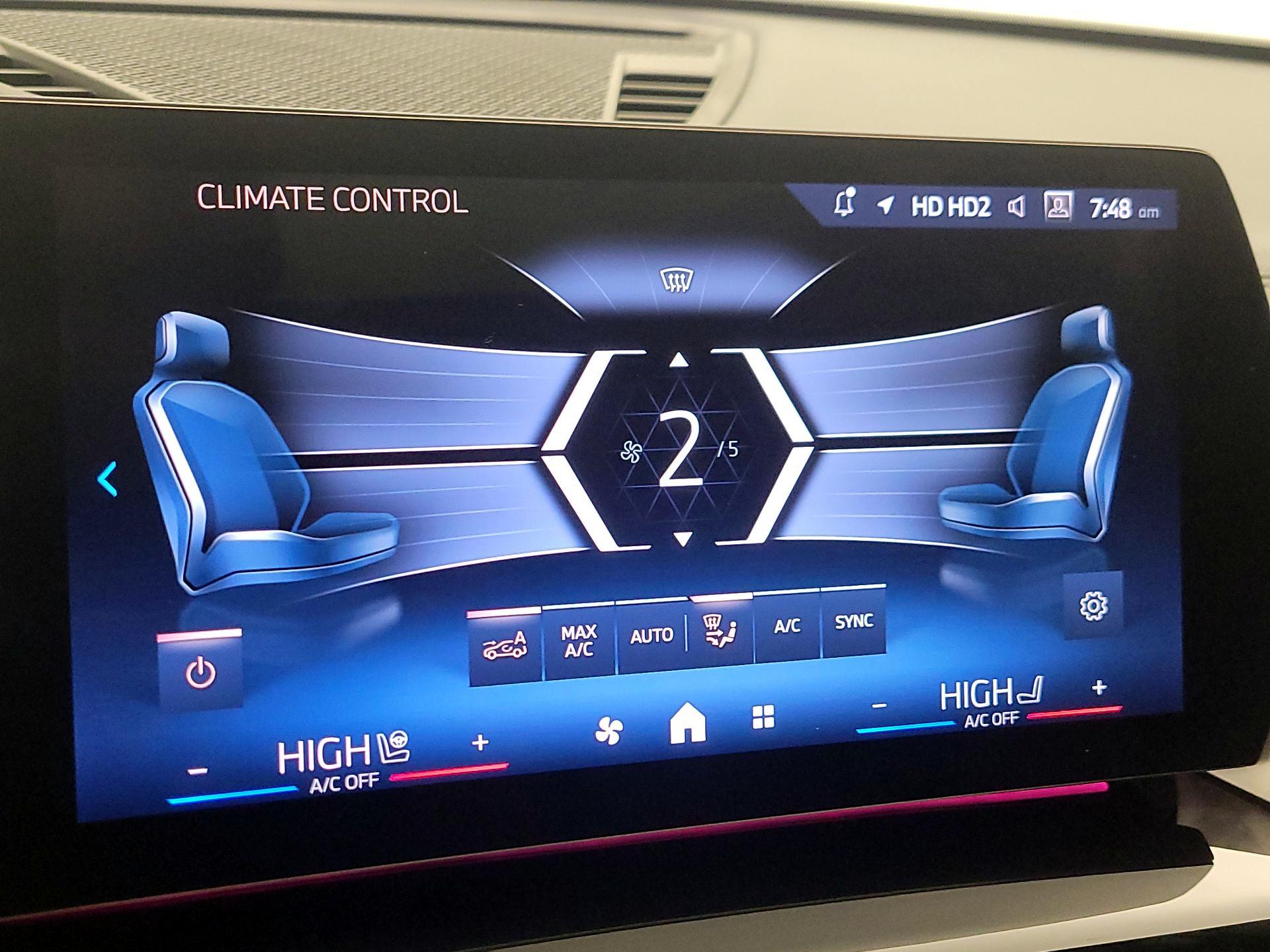 Thumbnail: 2025 BMW X2 - 16