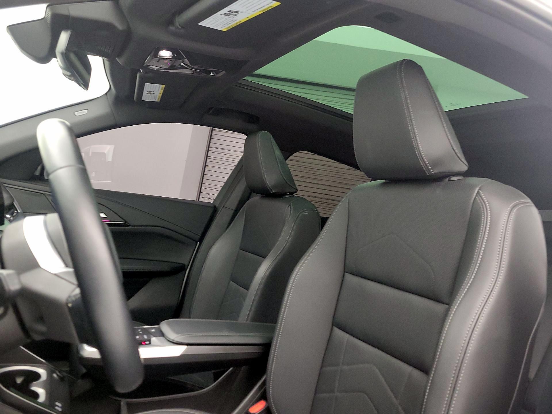 Thumbnail: 2025 BMW X2 - 19