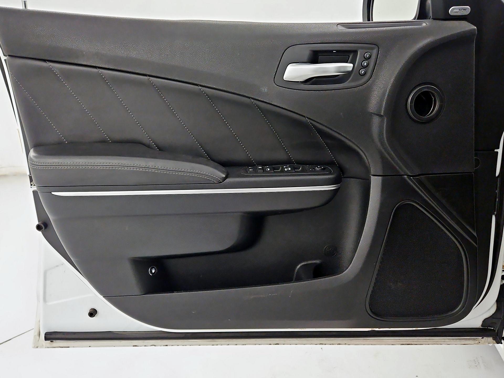 Thumbnail: 2018 Dodge Charger - 12