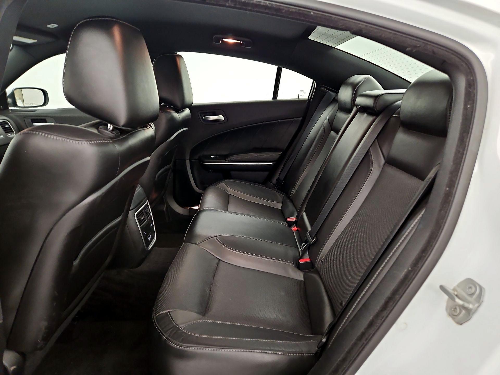 Thumbnail: 2018 Dodge Charger - 19