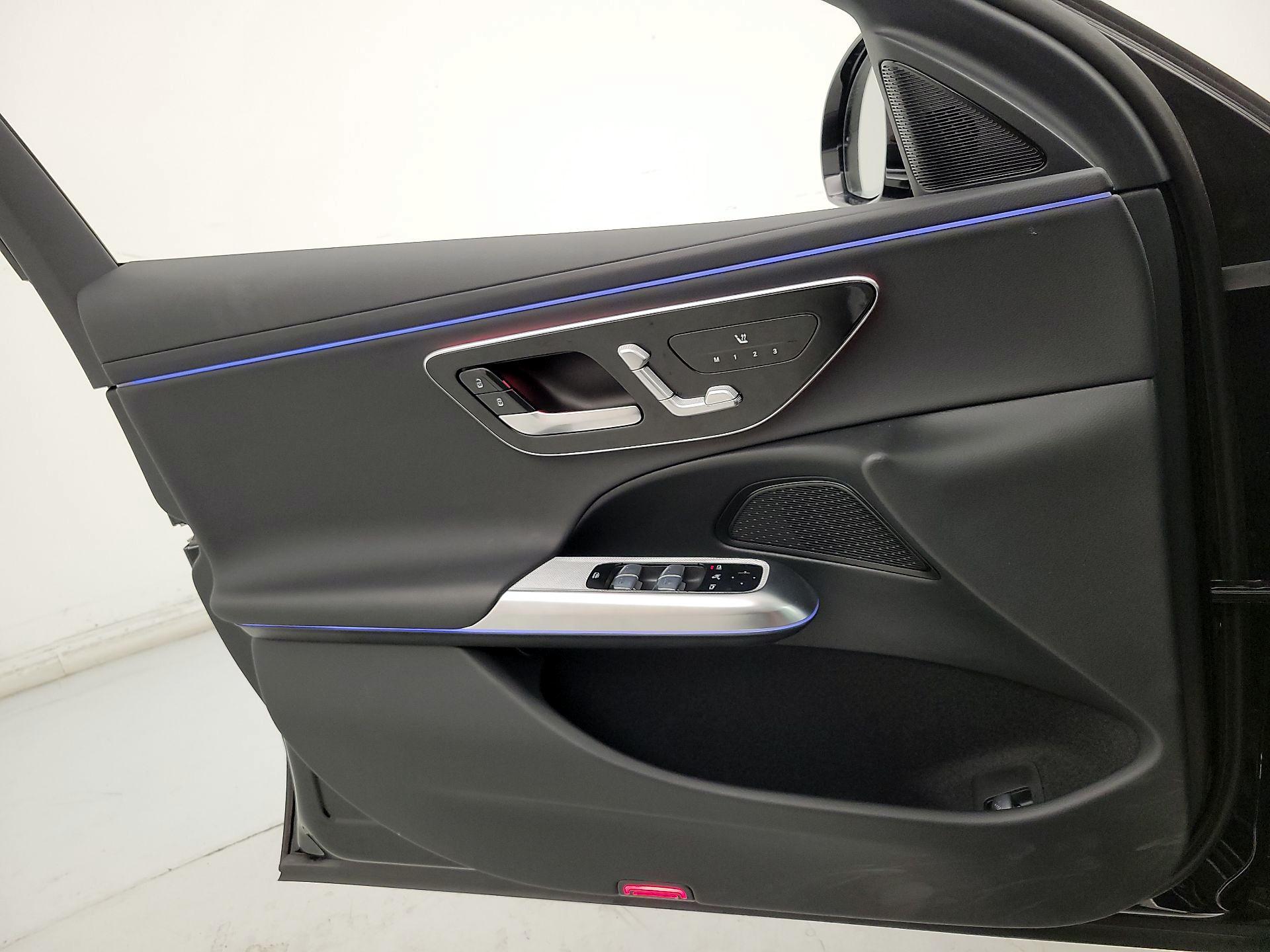Thumbnail: 2024 Mercedes-Benz E-Class - 12