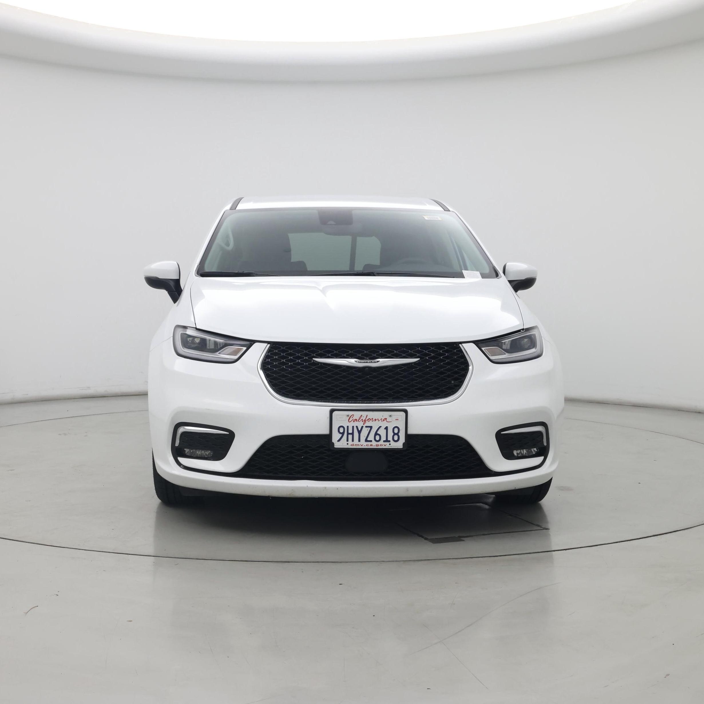 Thumbnail: 2023 Chrysler Pacifica - 5