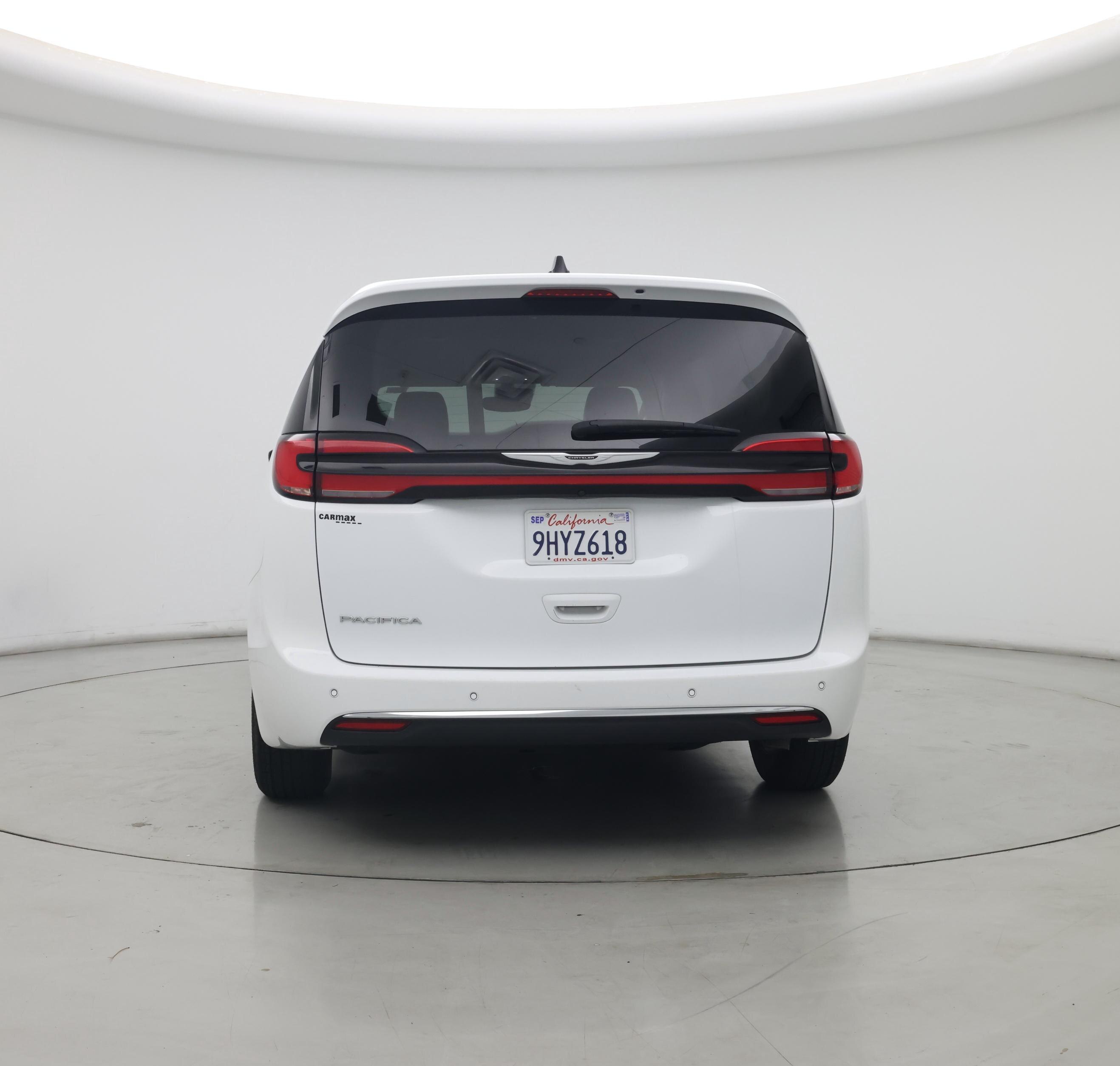Thumbnail: 2023 Chrysler Pacifica - 6