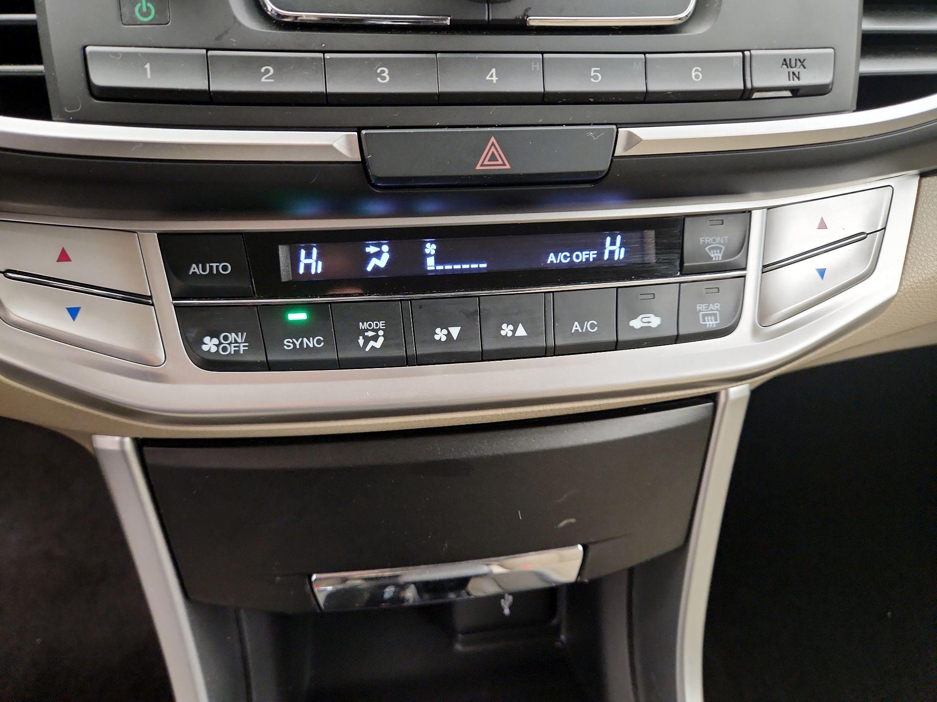 Thumbnail: 2014 Honda Accord - 16