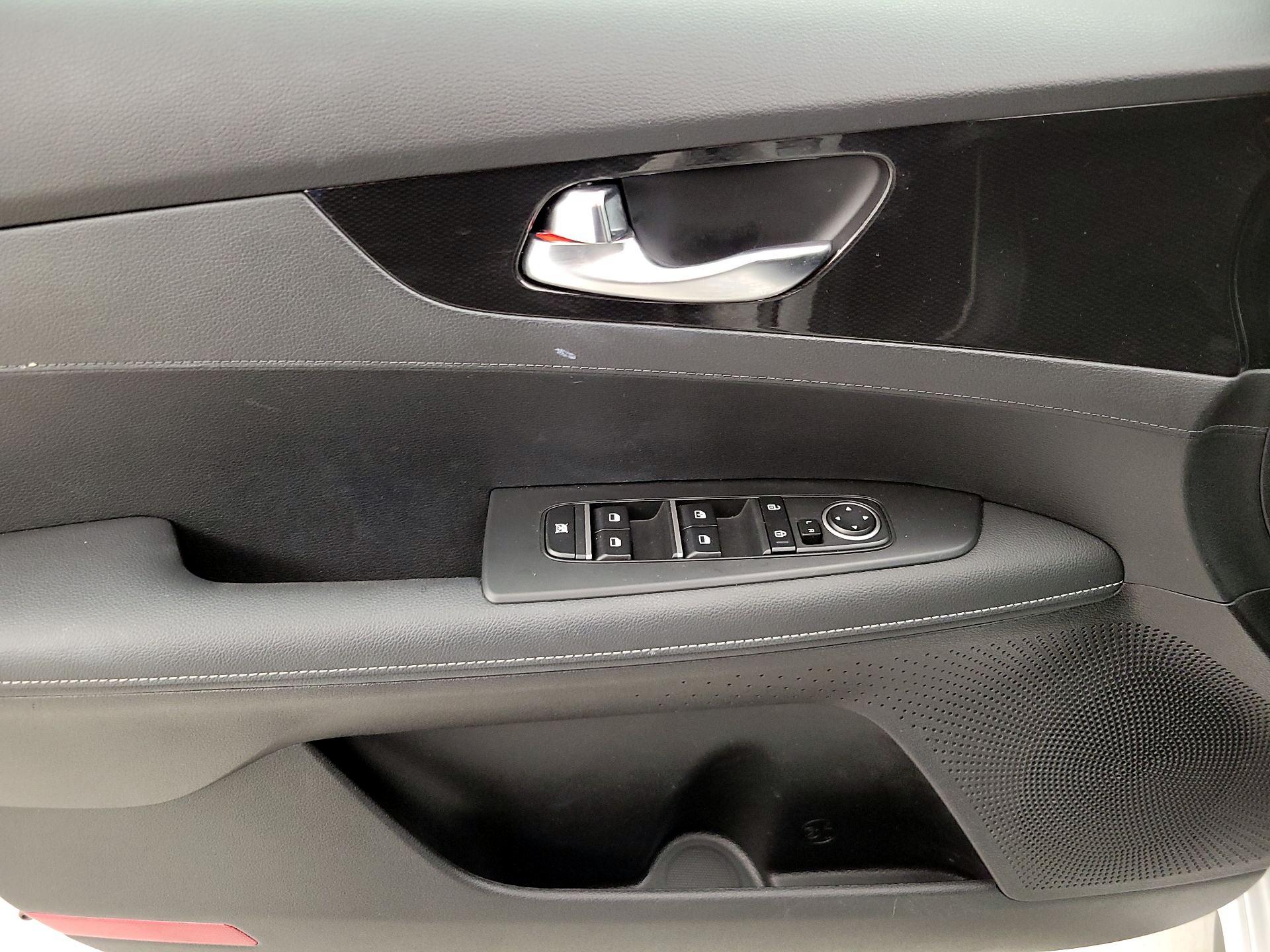 Thumbnail: 2023 Kia Forte - 12