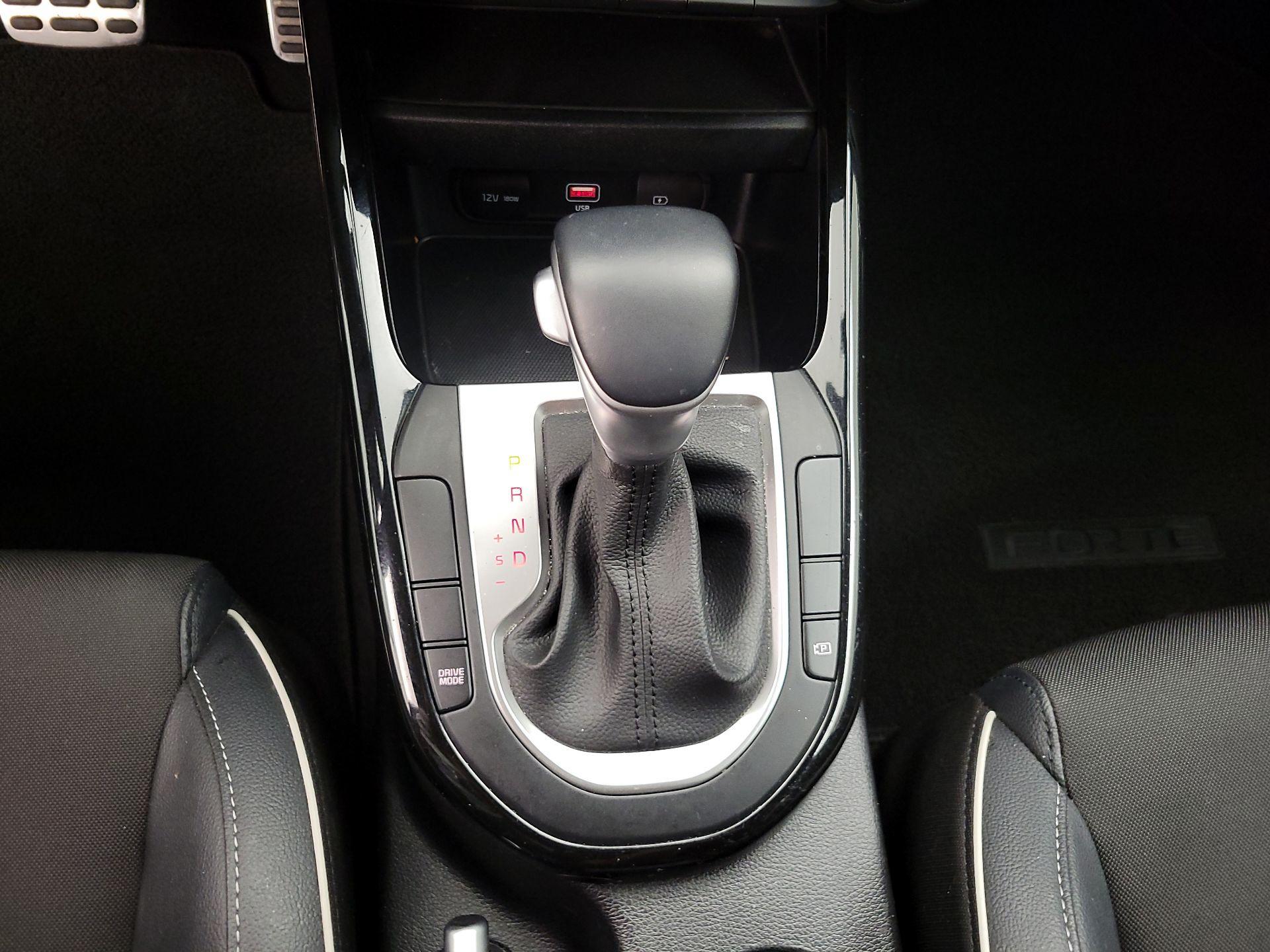 Thumbnail: 2023 Kia Forte - 18