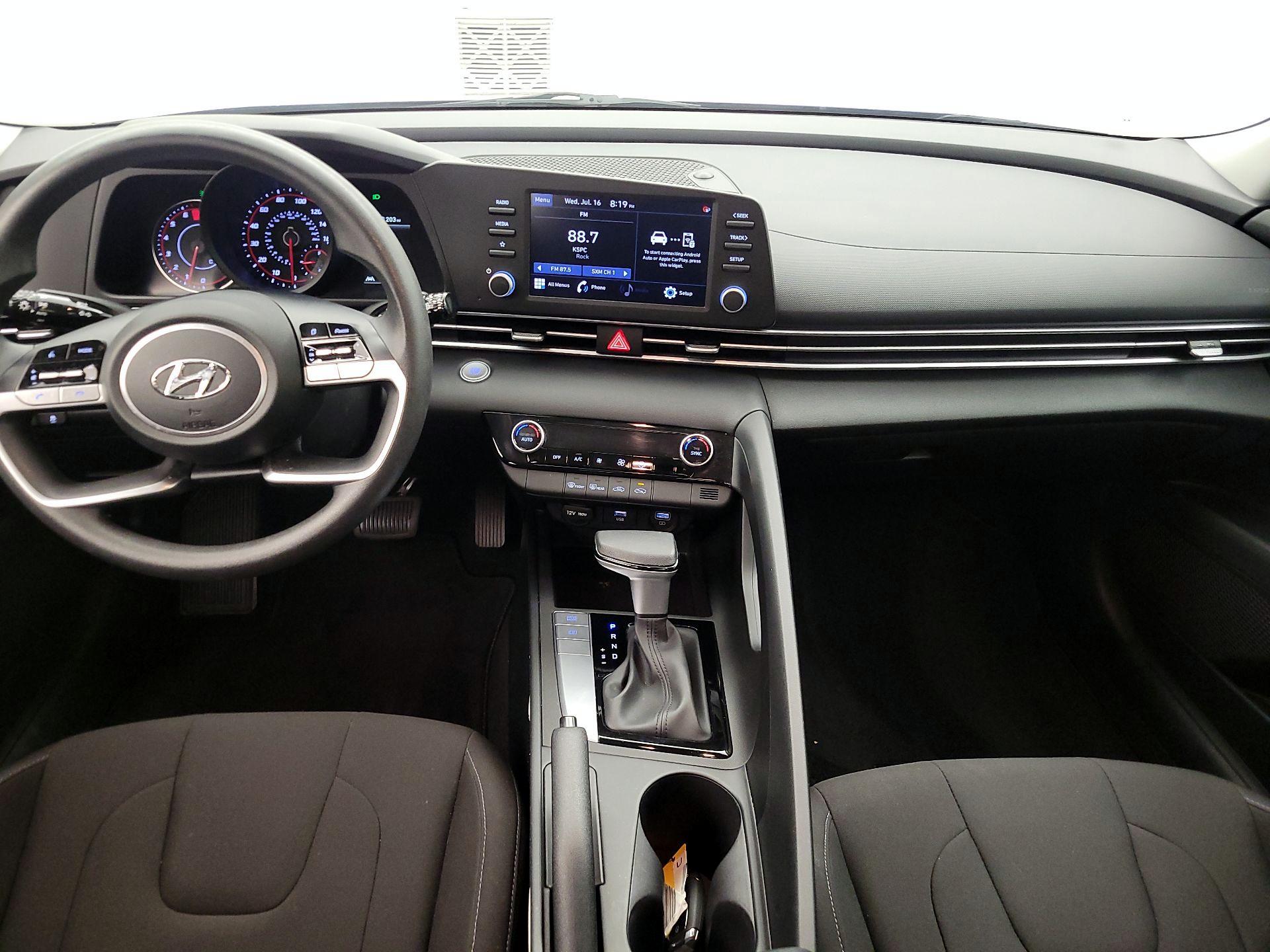 Thumbnail: 2023 Hyundai Elantra - 9
