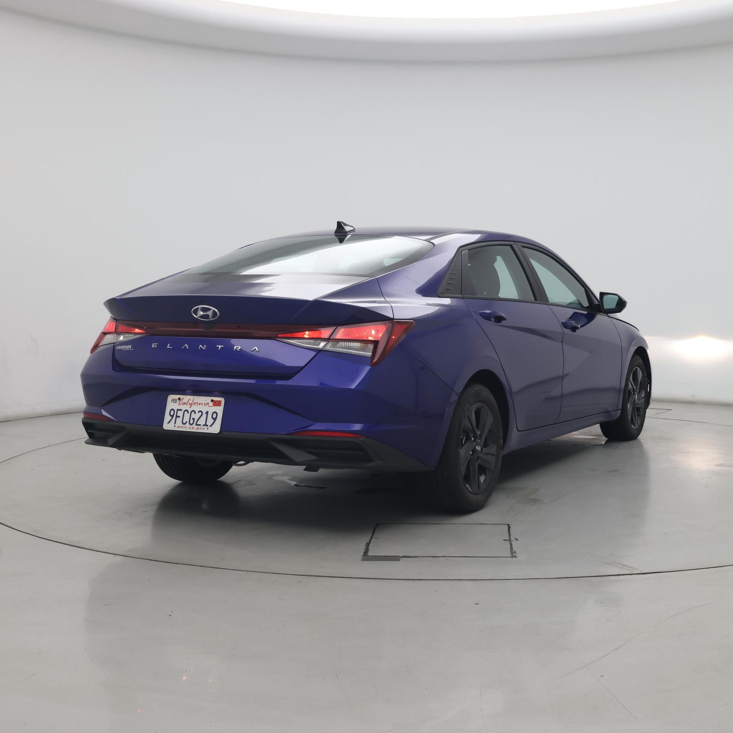 Thumbnail: 2023 Hyundai Elantra - 8