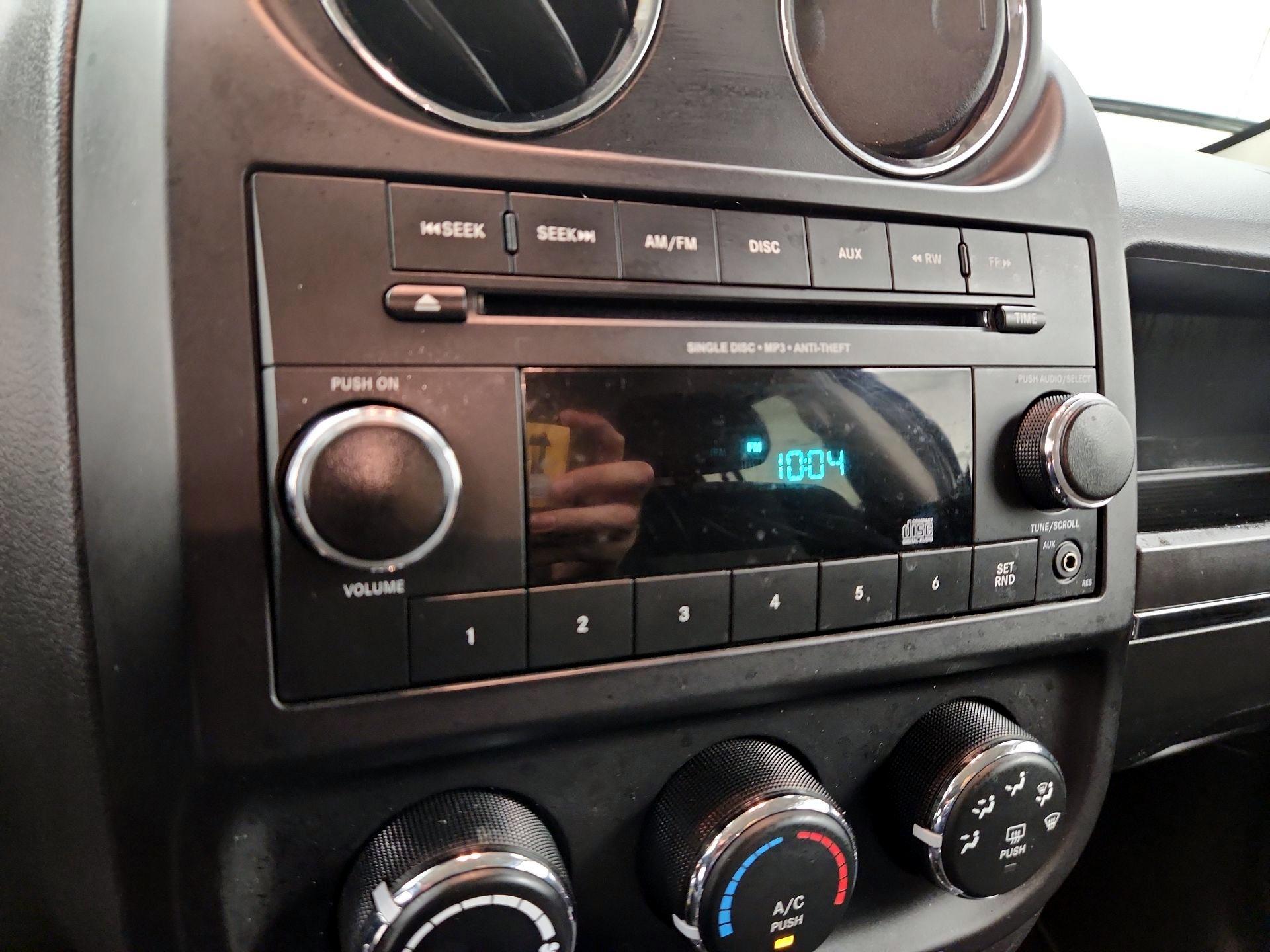 Thumbnail: 2015 Jeep Patriot - 13