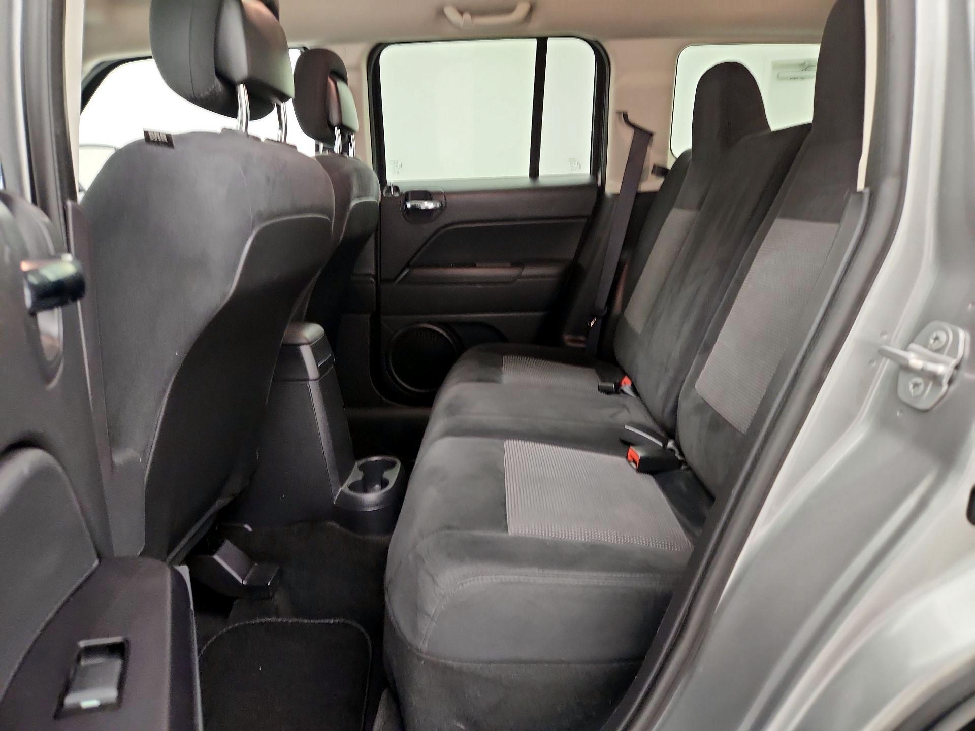 Thumbnail: 2015 Jeep Patriot - 17