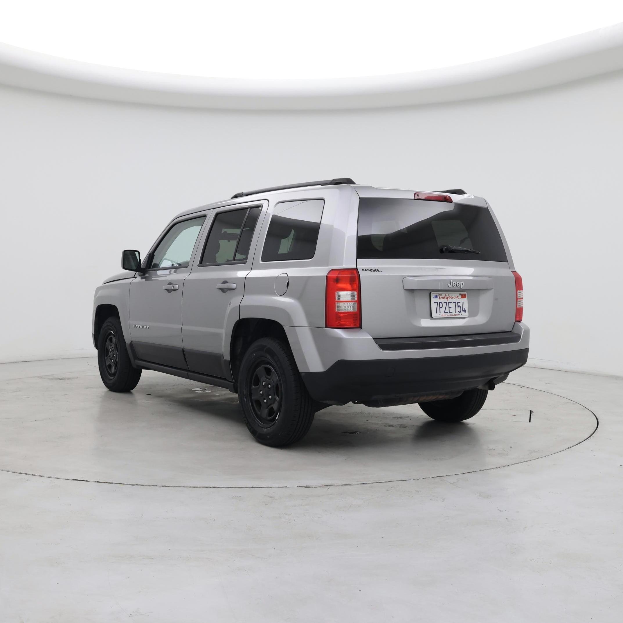 Thumbnail: 2015 Jeep Patriot - 2