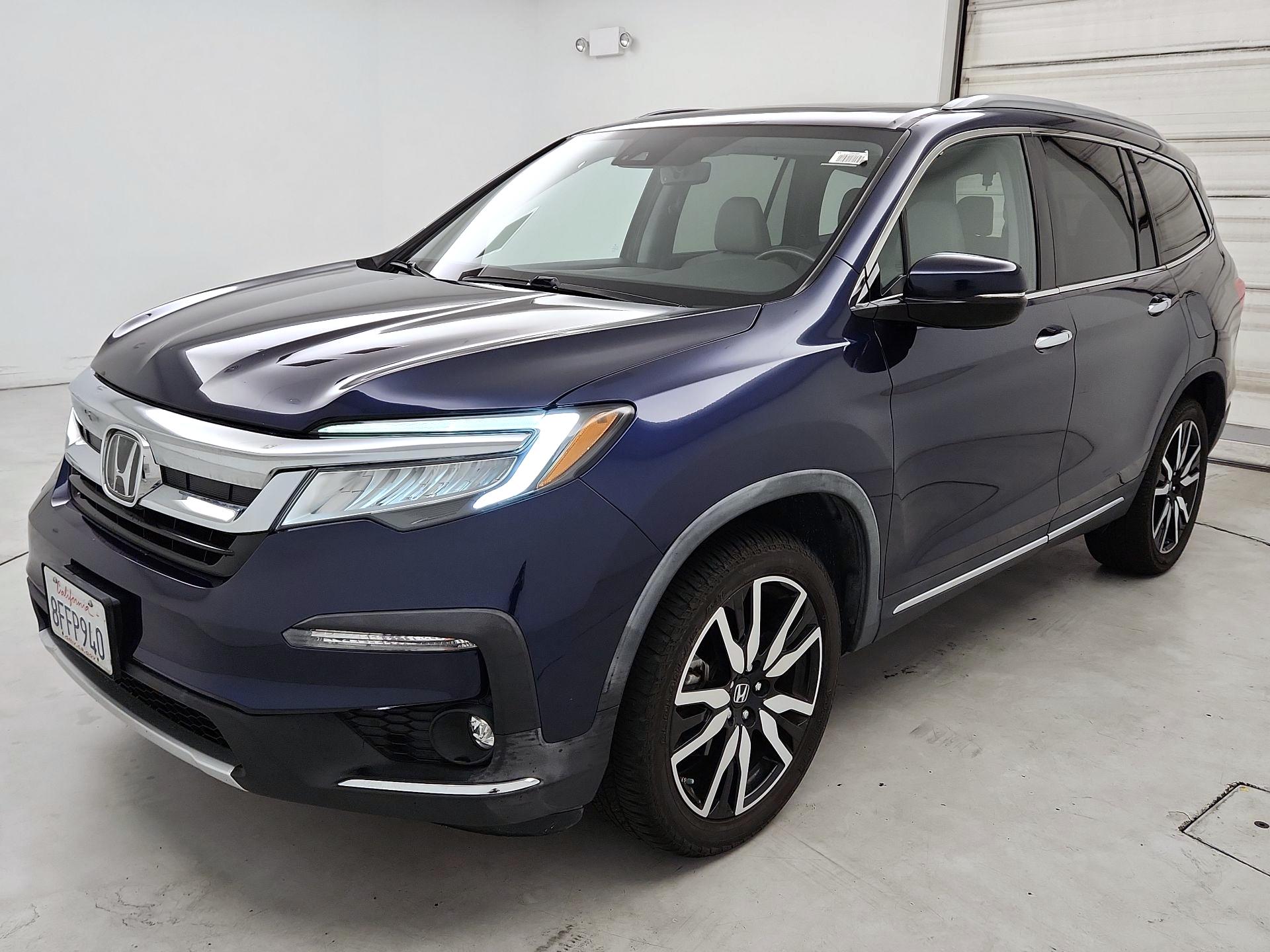 Thumbnail: 2019 Honda Pilot - 3