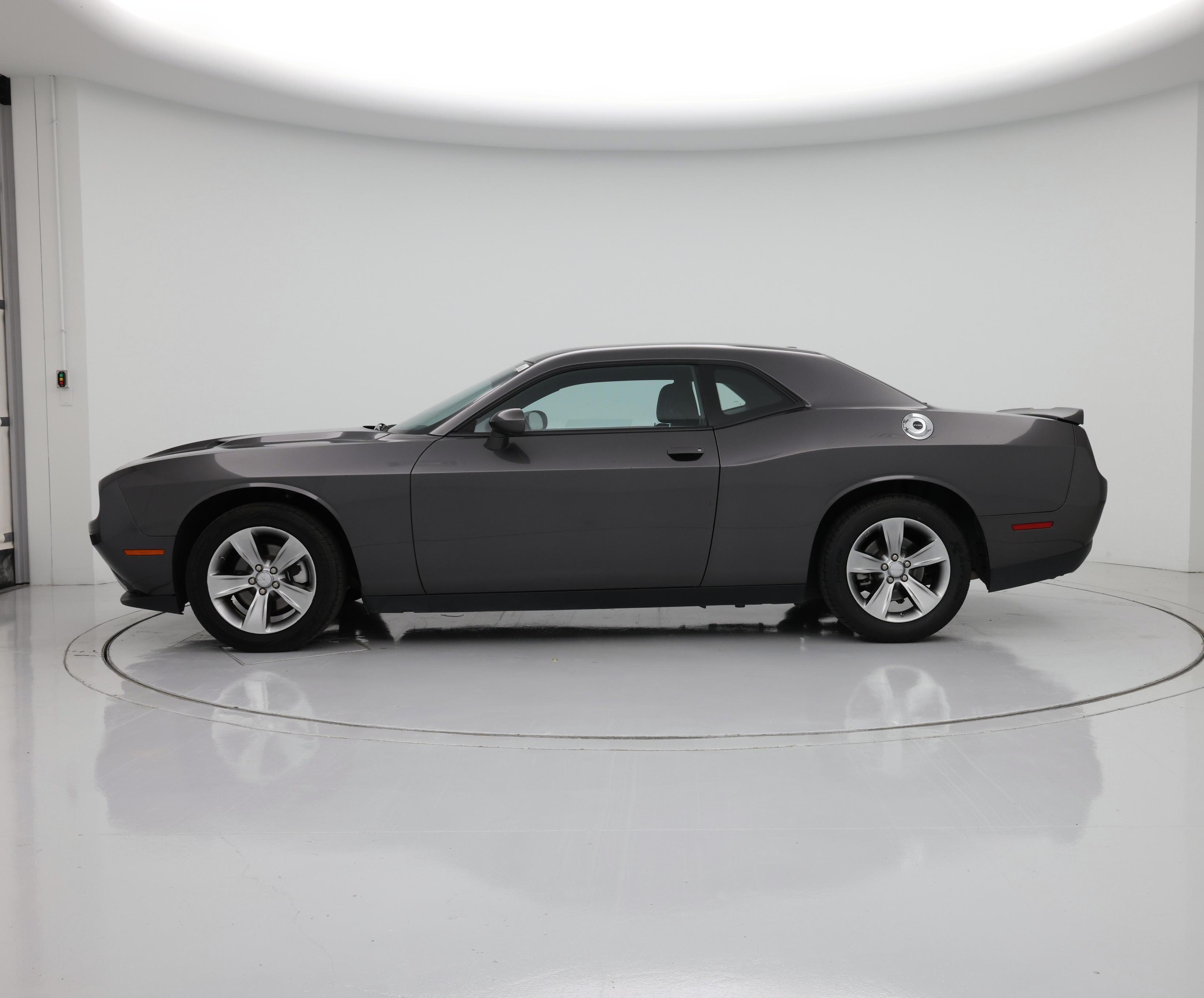 Thumbnail: 2022 Dodge Challenger - 3