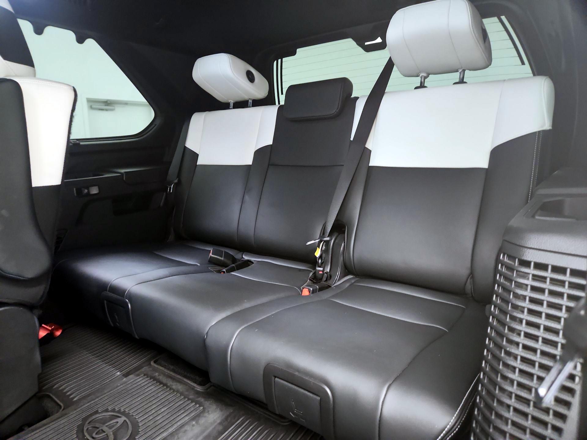 Thumbnail: 2023 Toyota Sequoia - 20