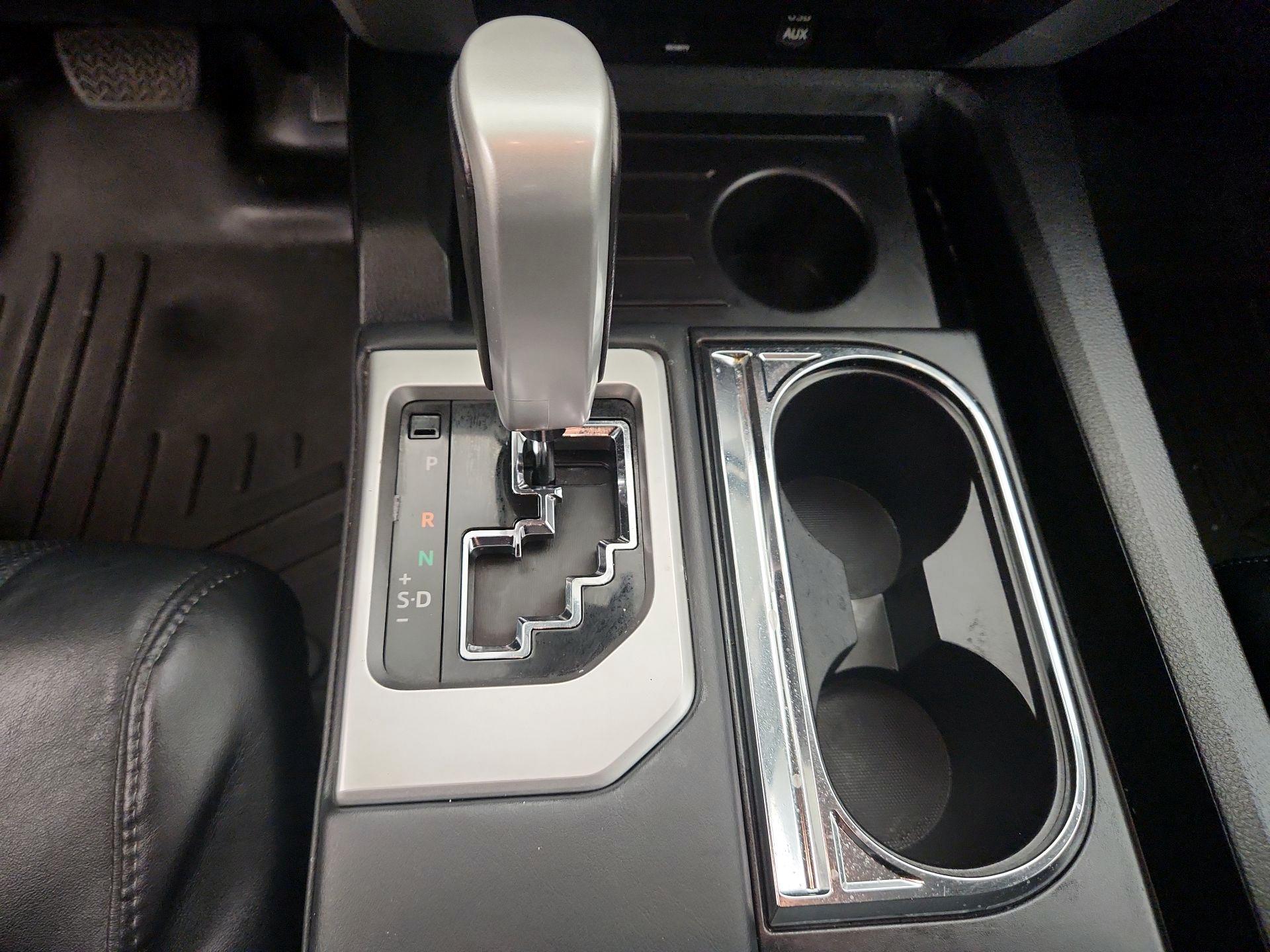 Thumbnail: 2015 Toyota Tundra - 17