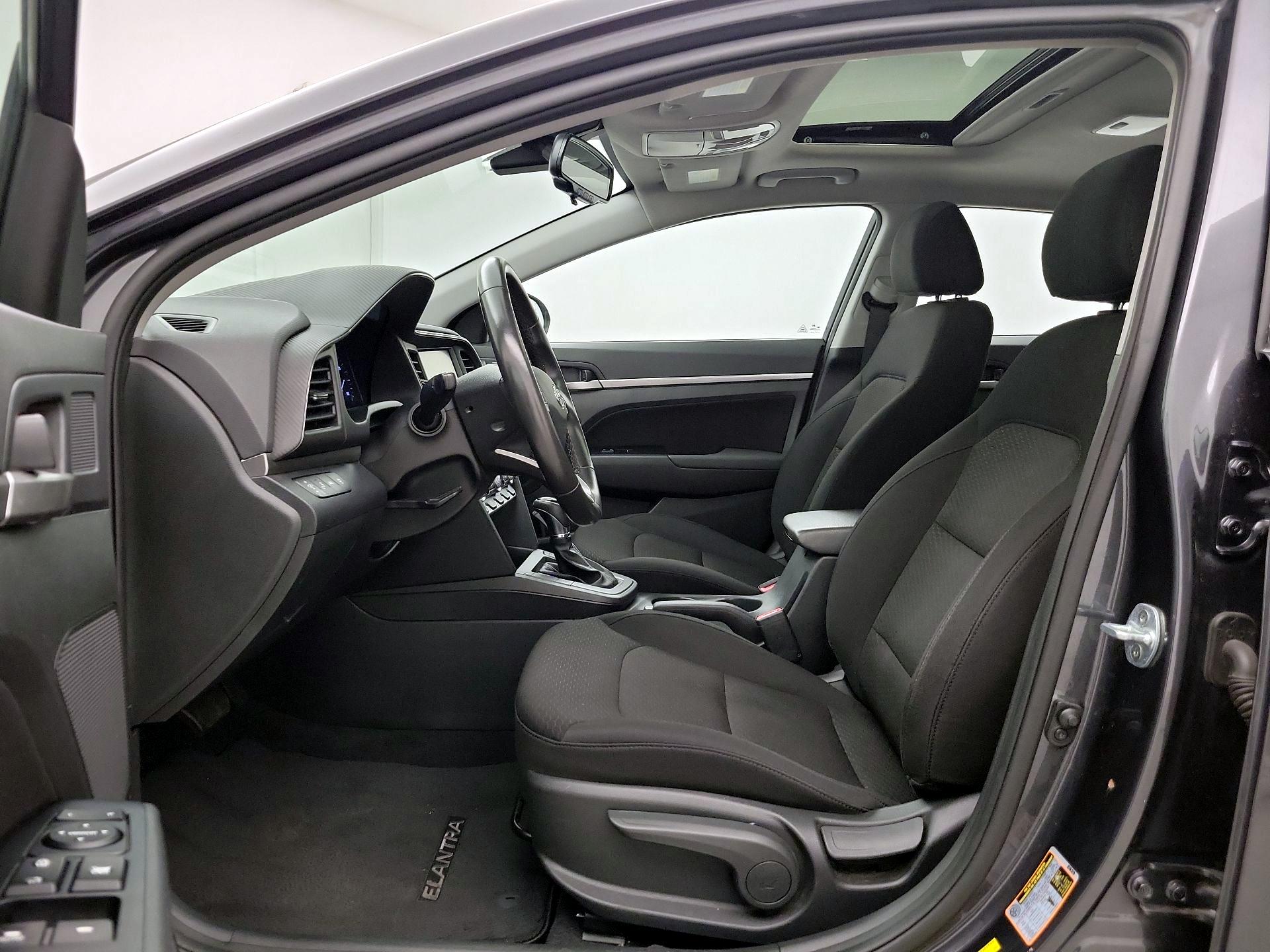 Thumbnail: 2020 Hyundai Elantra - 11