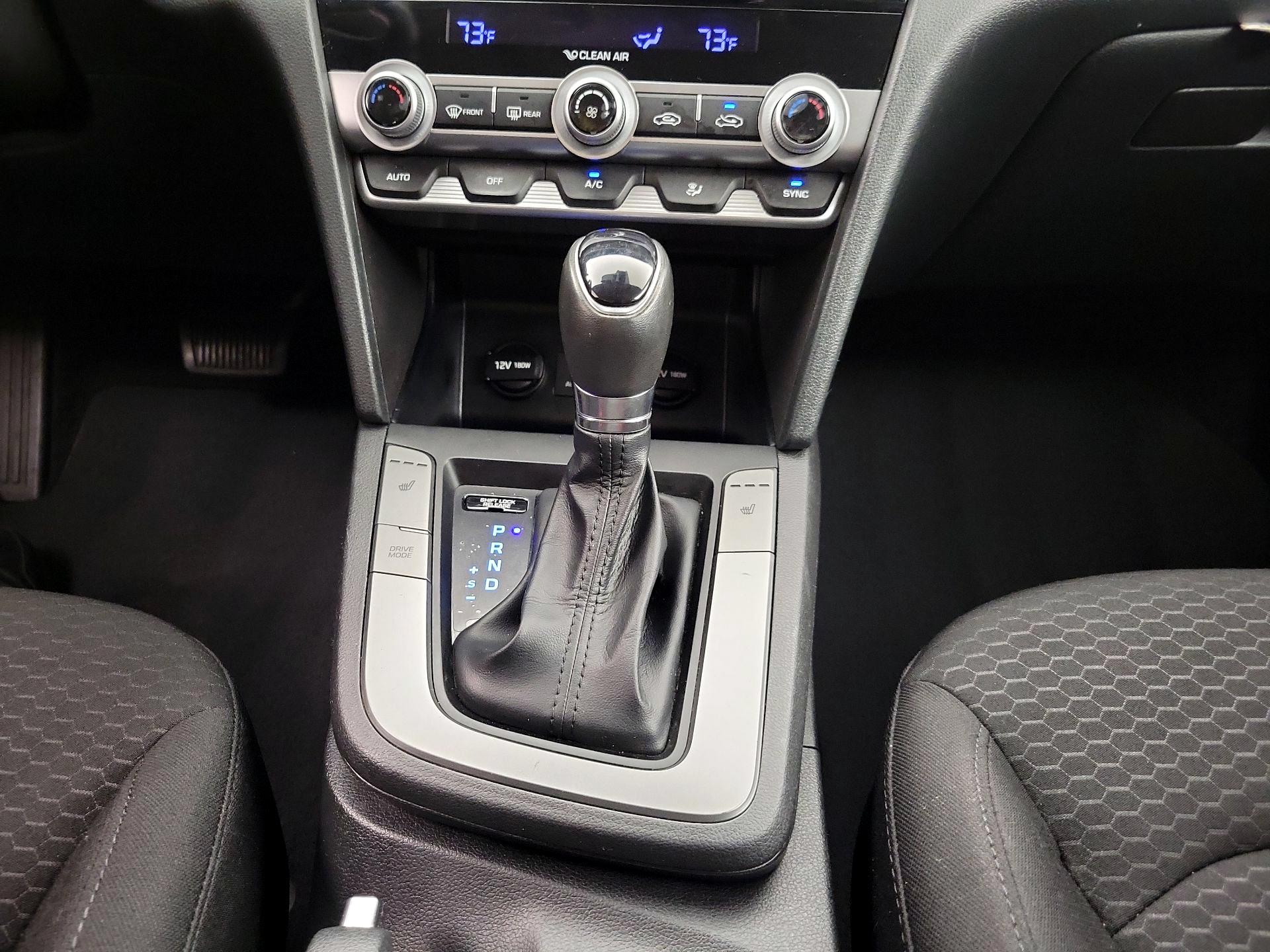 Thumbnail: 2020 Hyundai Elantra - 17