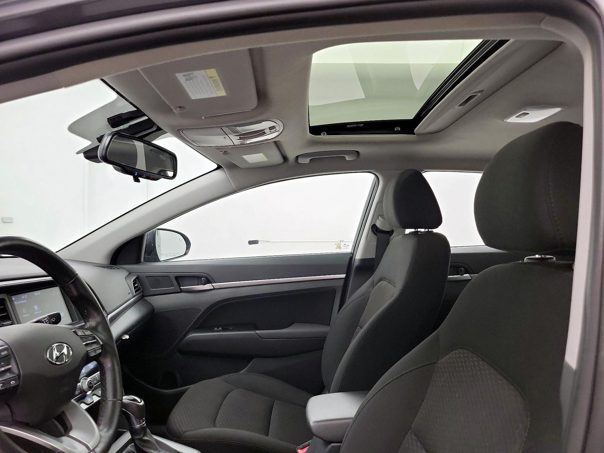 Thumbnail: 2020 Hyundai Elantra - 19