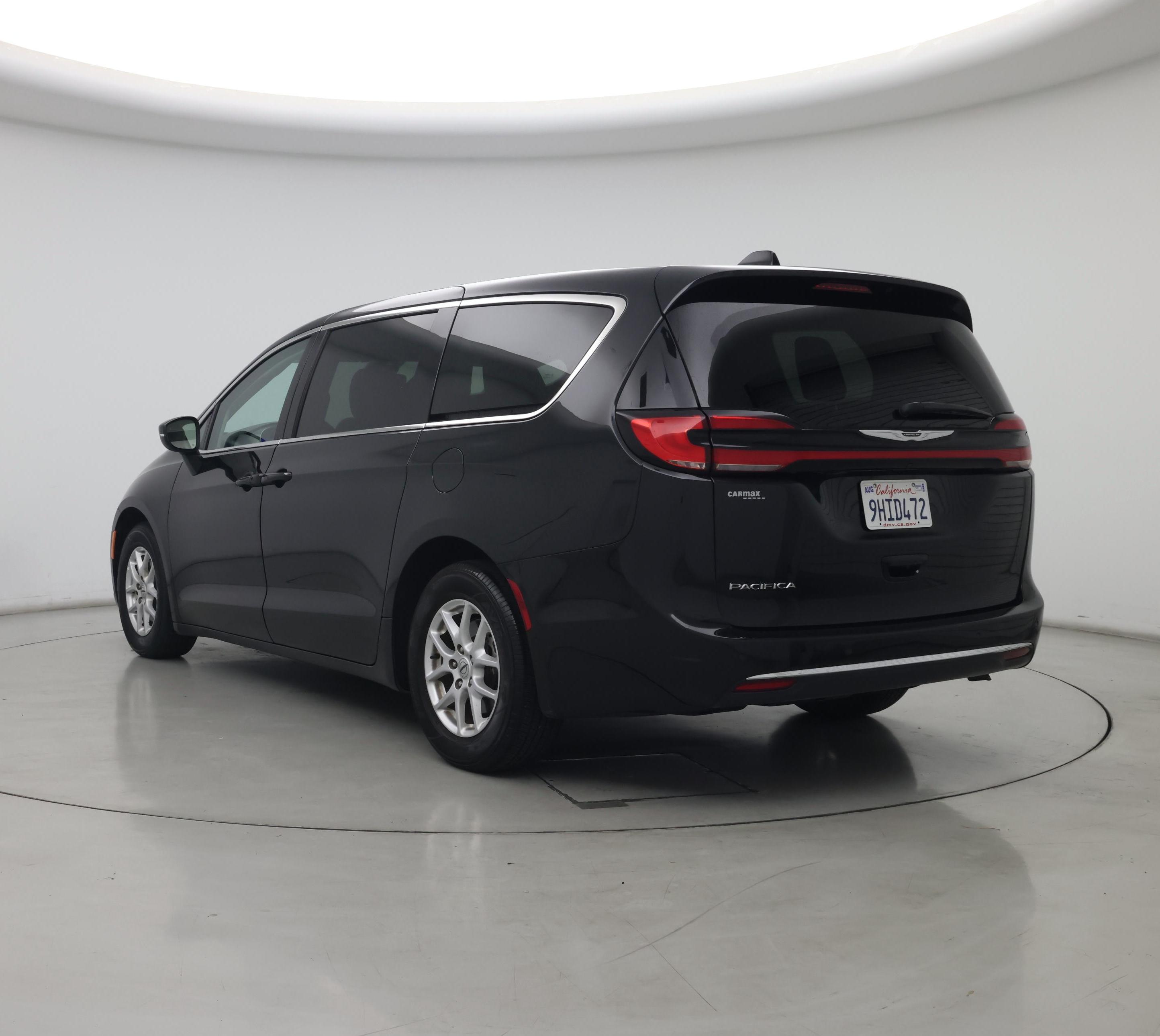Thumbnail: 2023 Chrysler Pacifica - 2