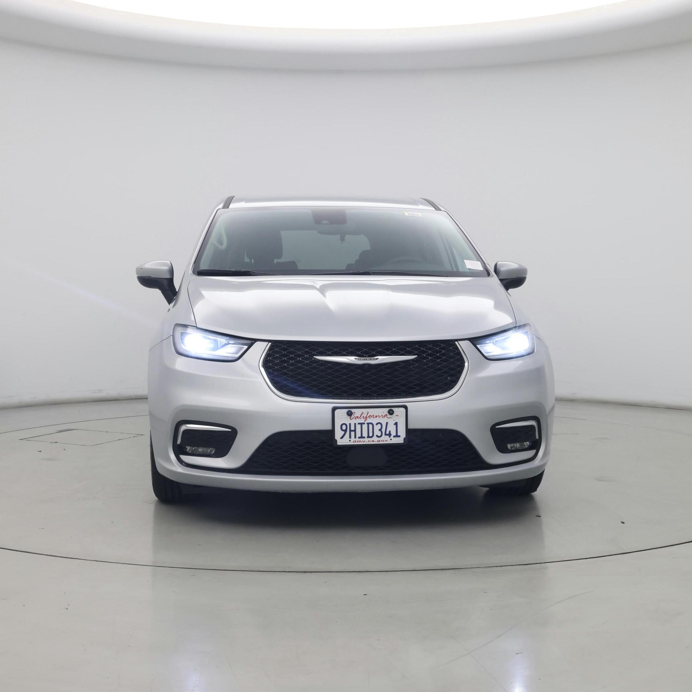 Thumbnail: 2023 Chrysler Pacifica - 5