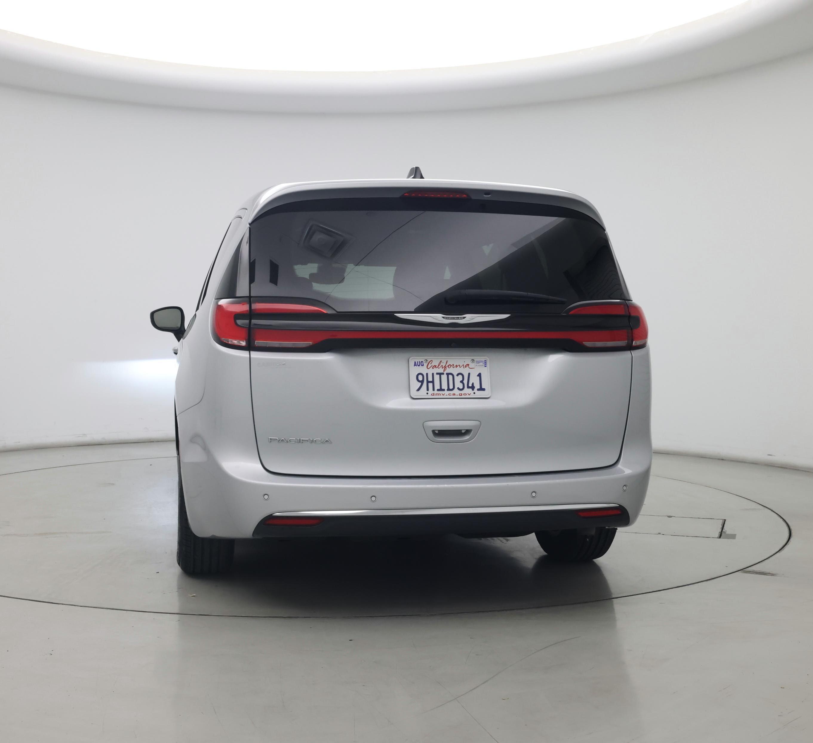Thumbnail: 2023 Chrysler Pacifica - 6