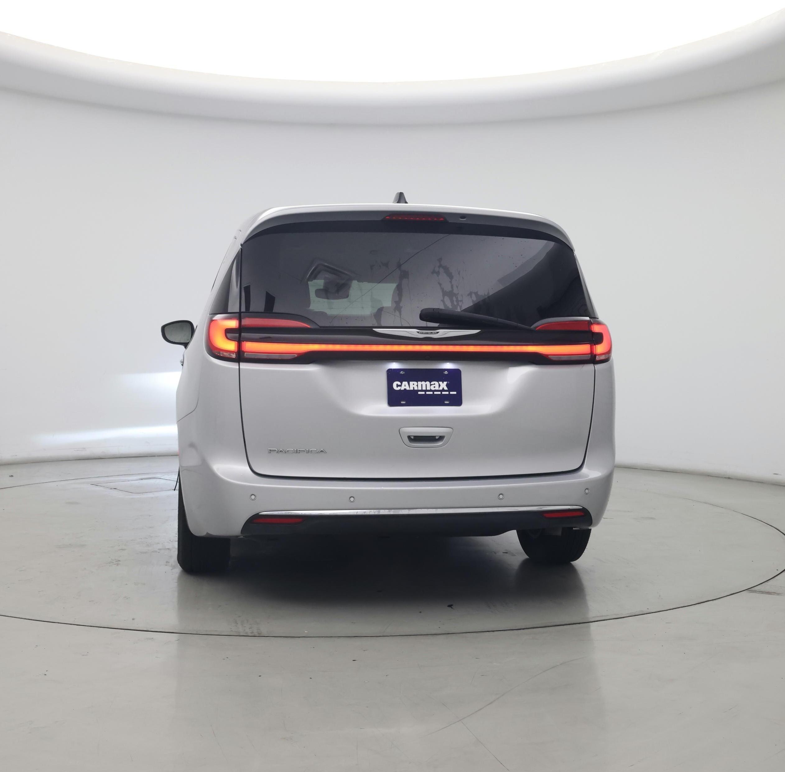 Thumbnail: 2023 Chrysler Pacifica - 6