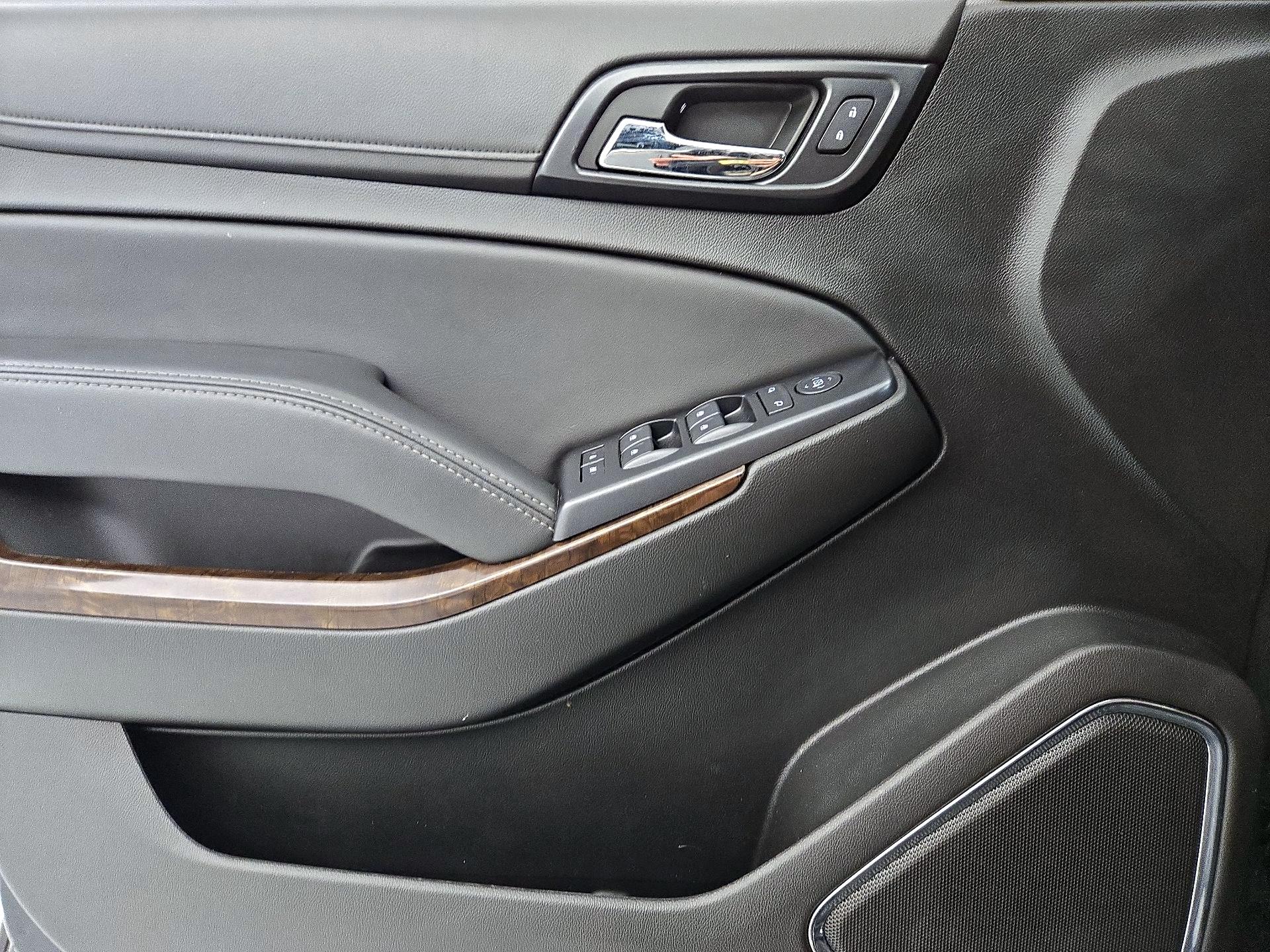 Thumbnail: 2019 Chevrolet Tahoe - 12