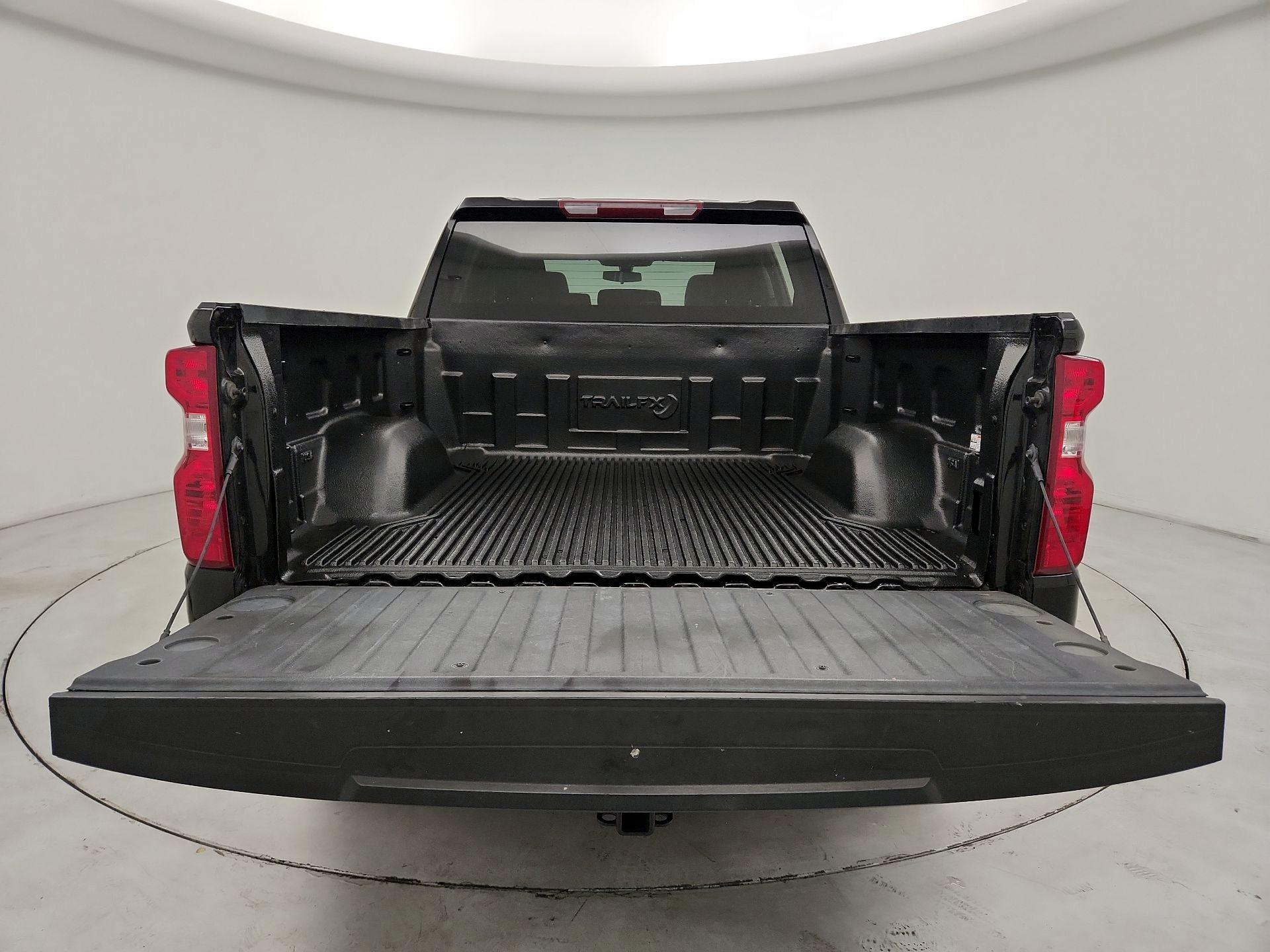 Thumbnail: 2022 Chevrolet Silverado 1500 - 18