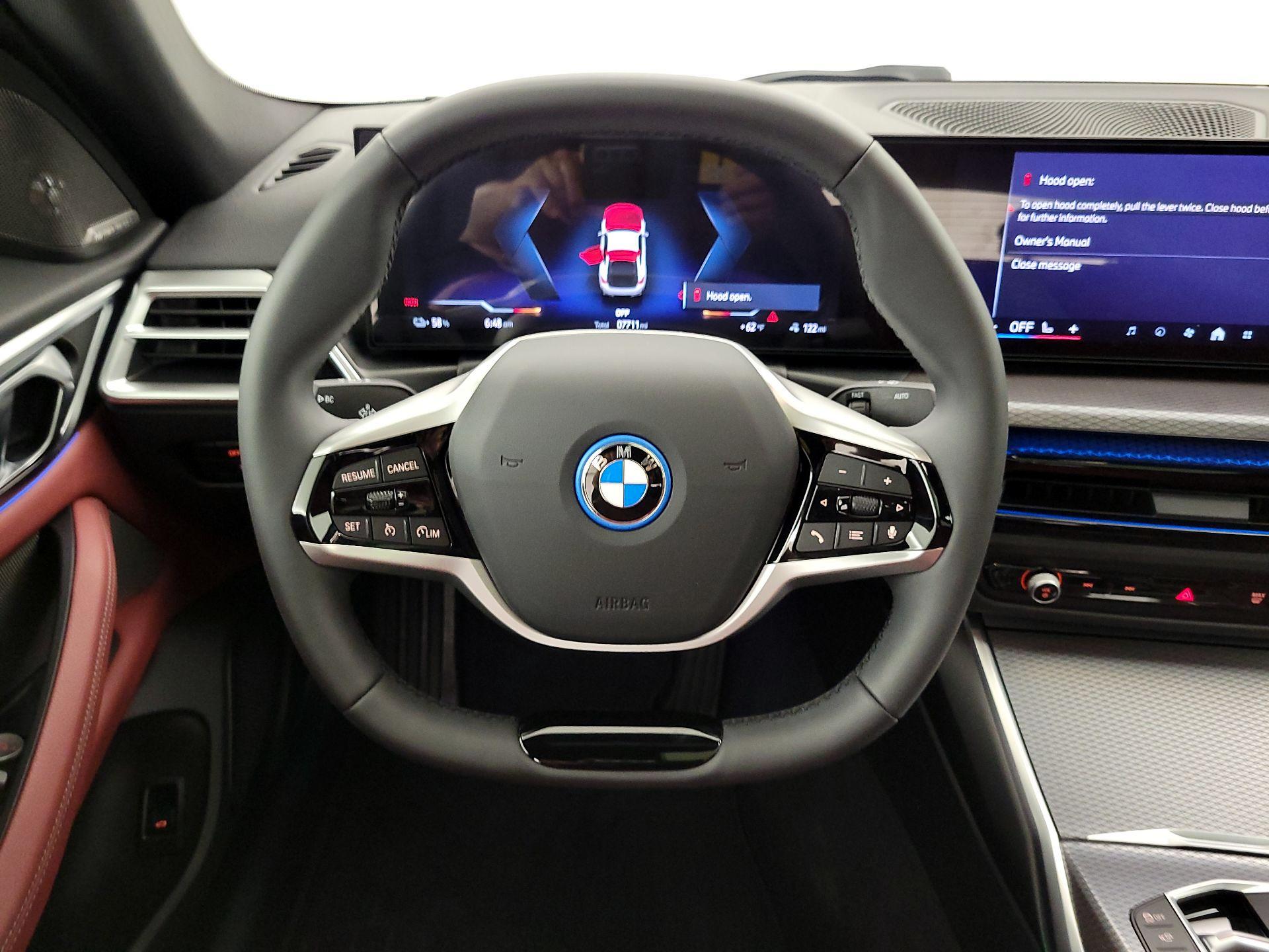 Thumbnail: 2025 BMW i4 - 10