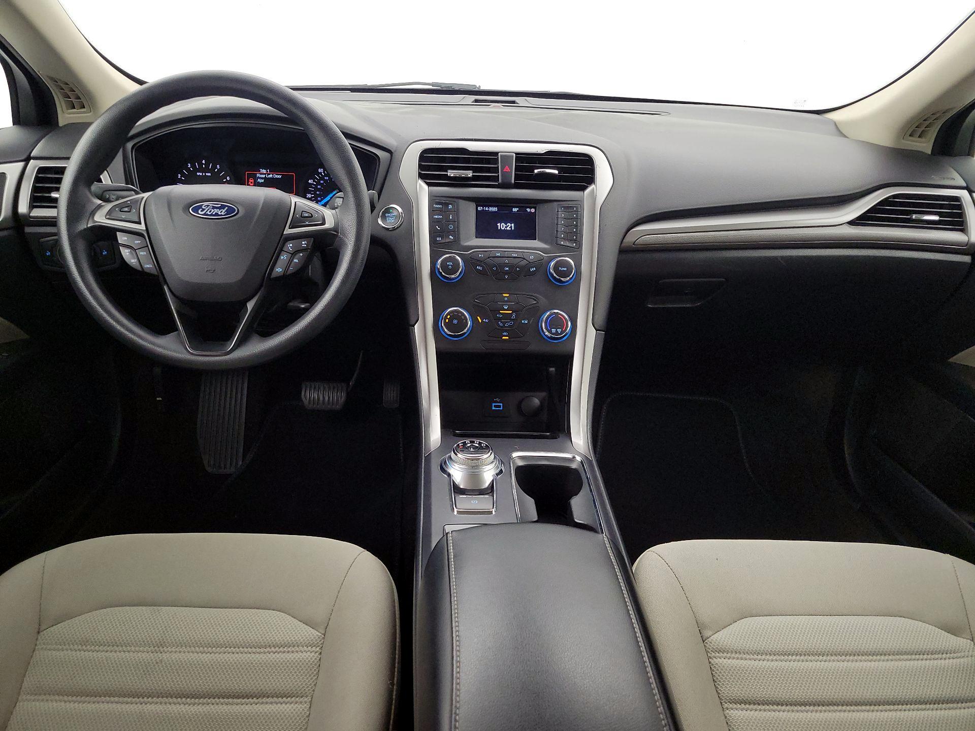 Thumbnail: 2020 Ford Fusion - 9