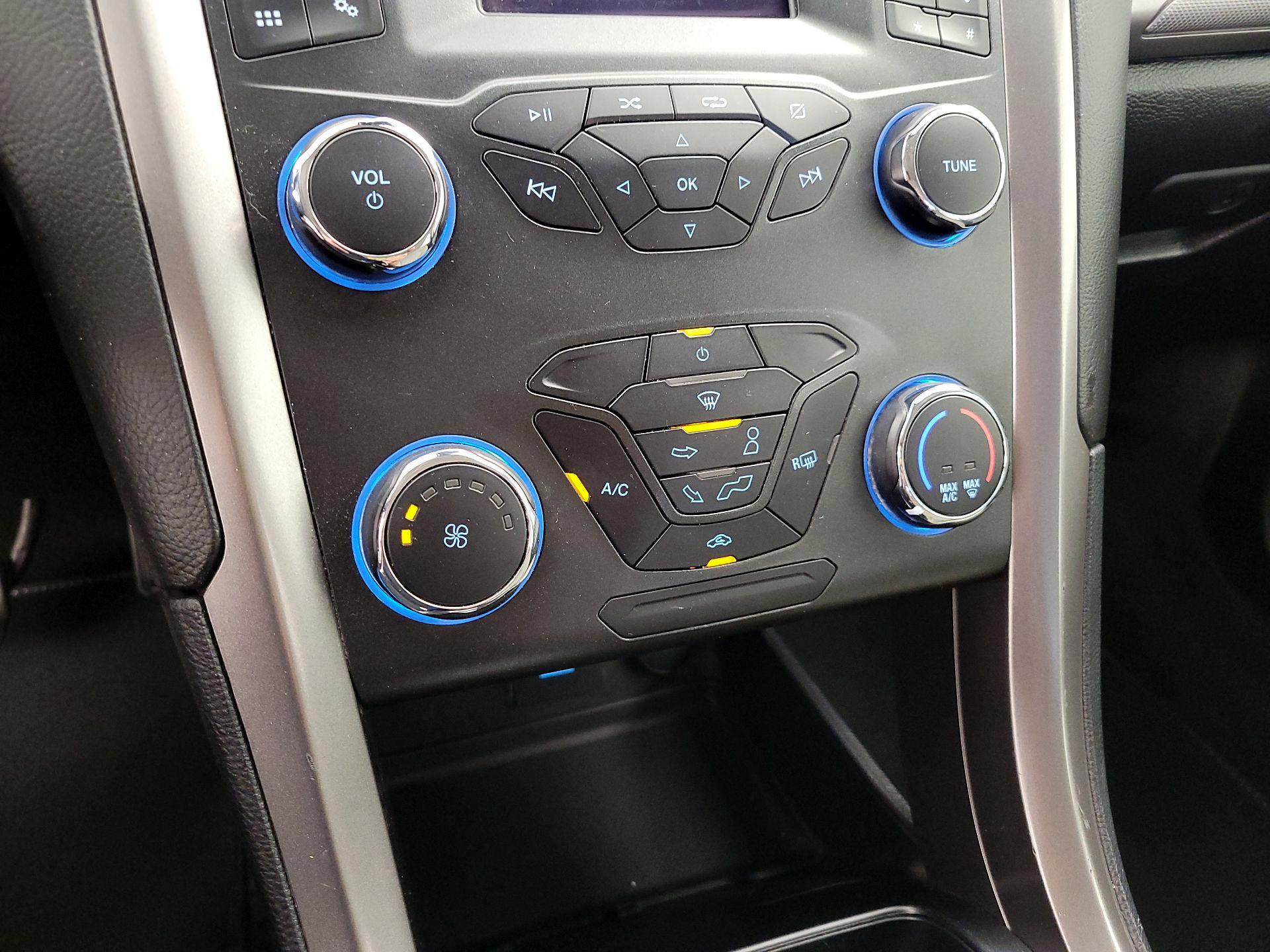 Thumbnail: 2020 Ford Fusion - 16