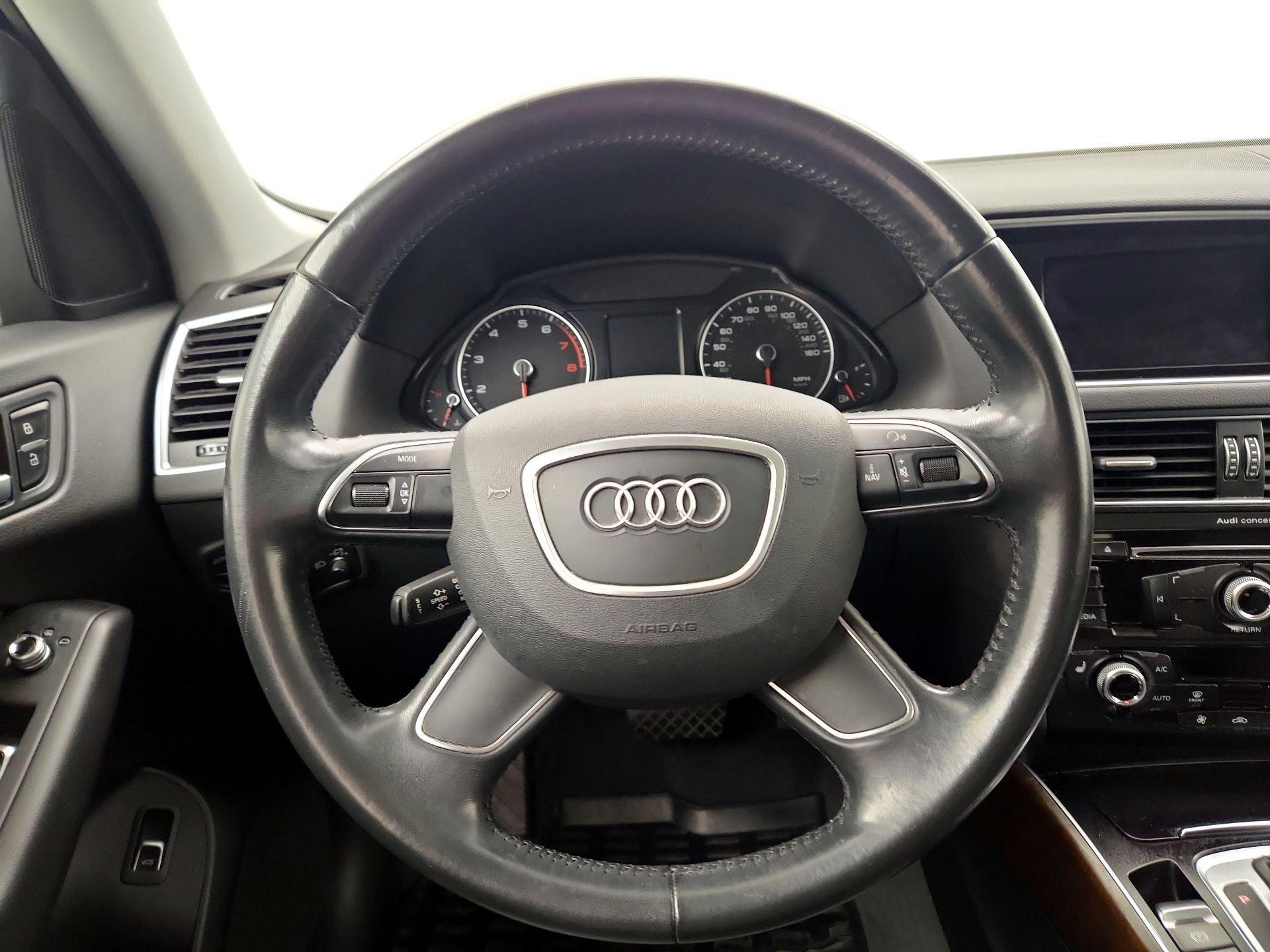 Thumbnail: 2016 Audi Q5 - 10