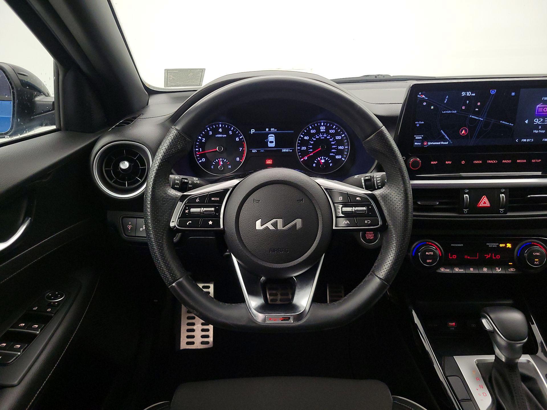 Thumbnail: 2022 Kia Forte - 10