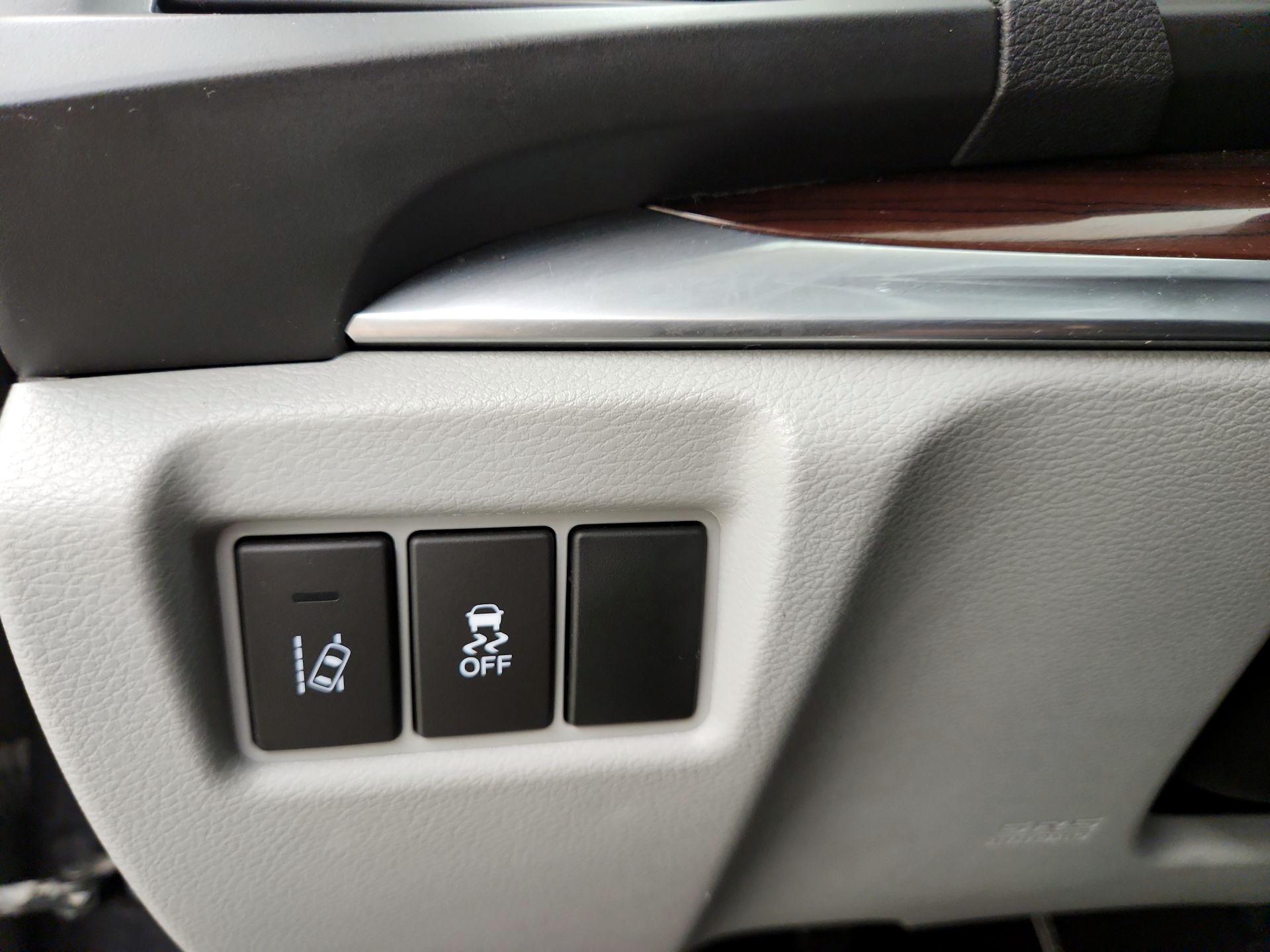 Thumbnail: 2016 Acura MDX - 13