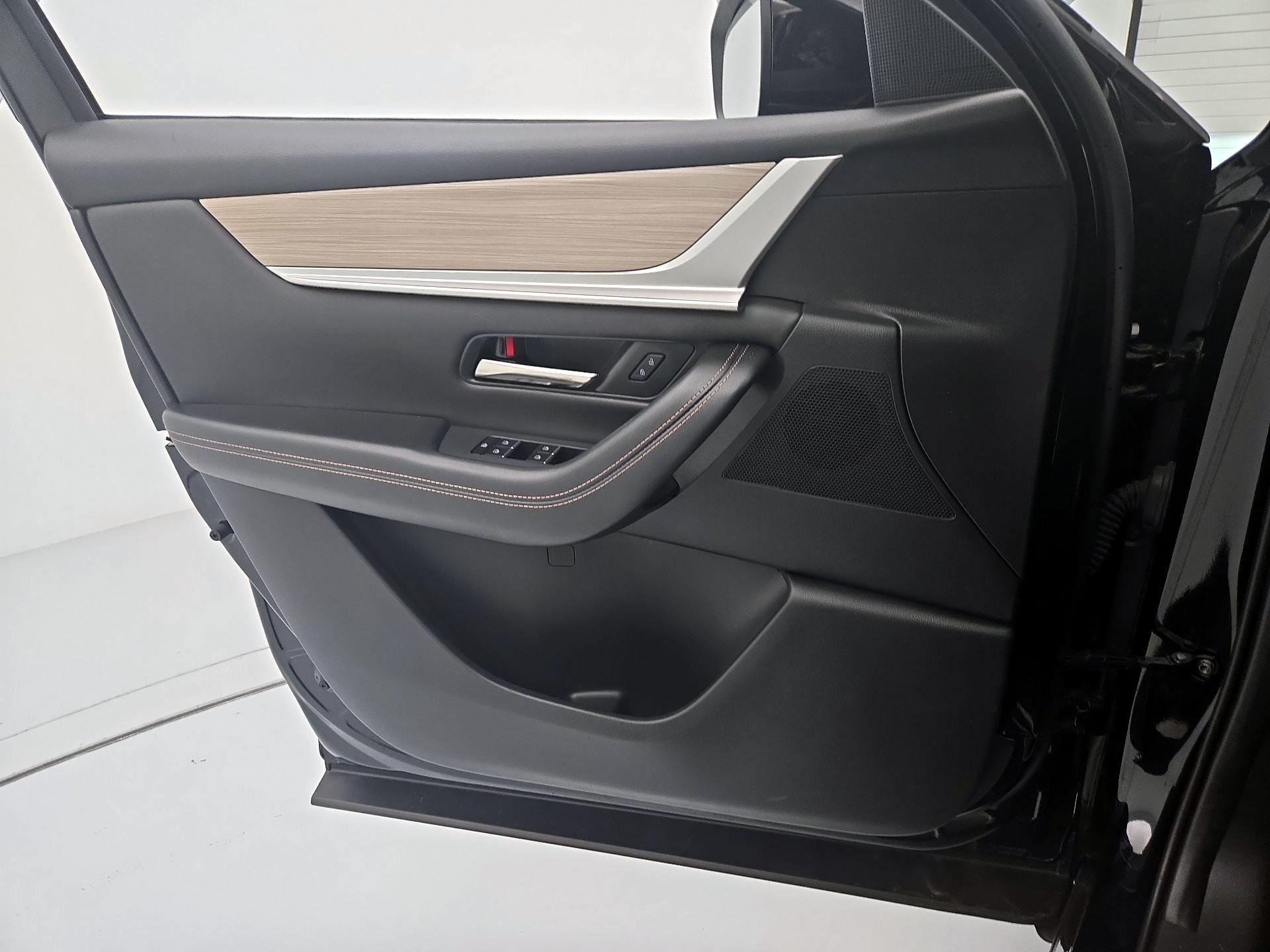 Thumbnail: 2024 Mazda CX-90 - 12