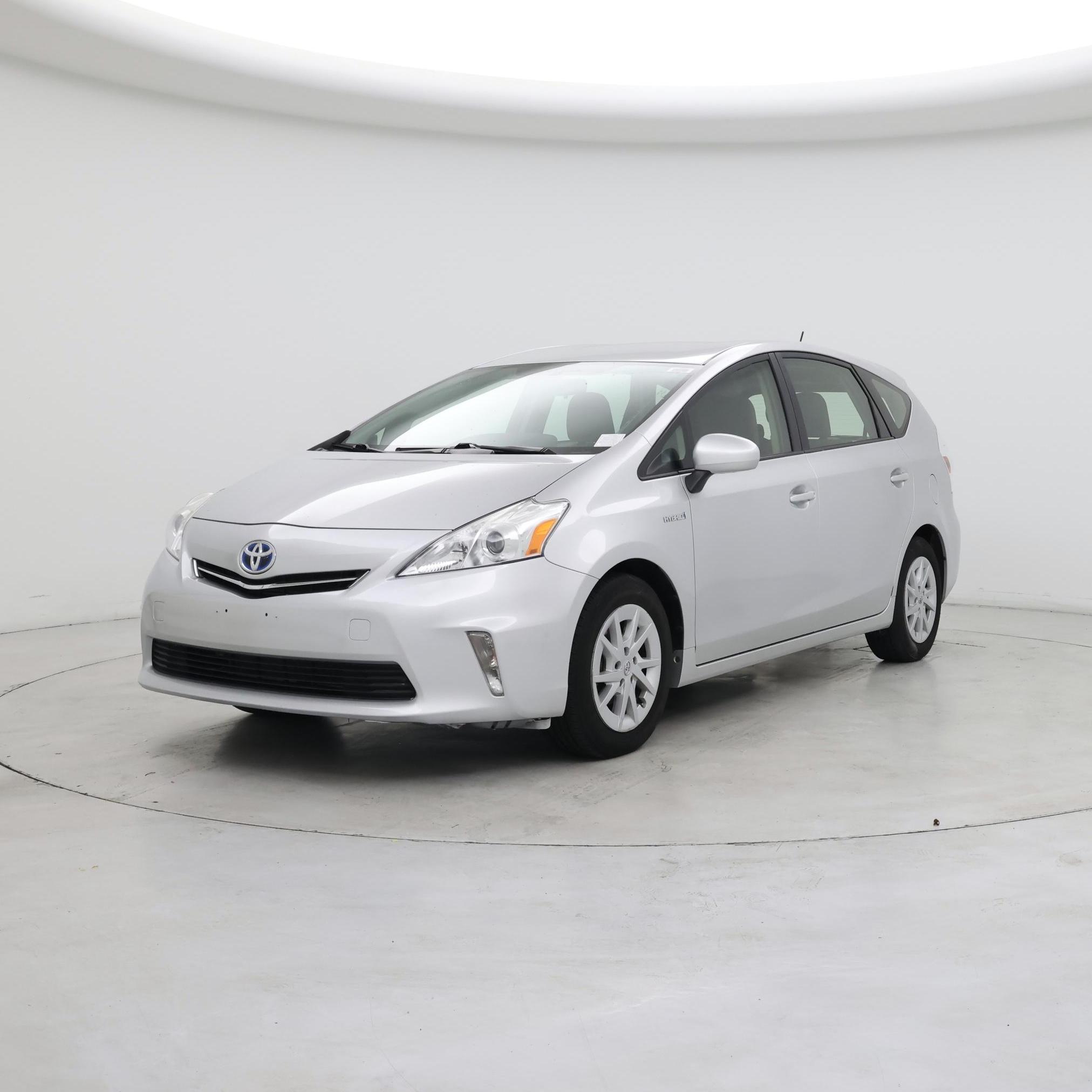 Thumbnail: 2013 Toyota Prius v - 4