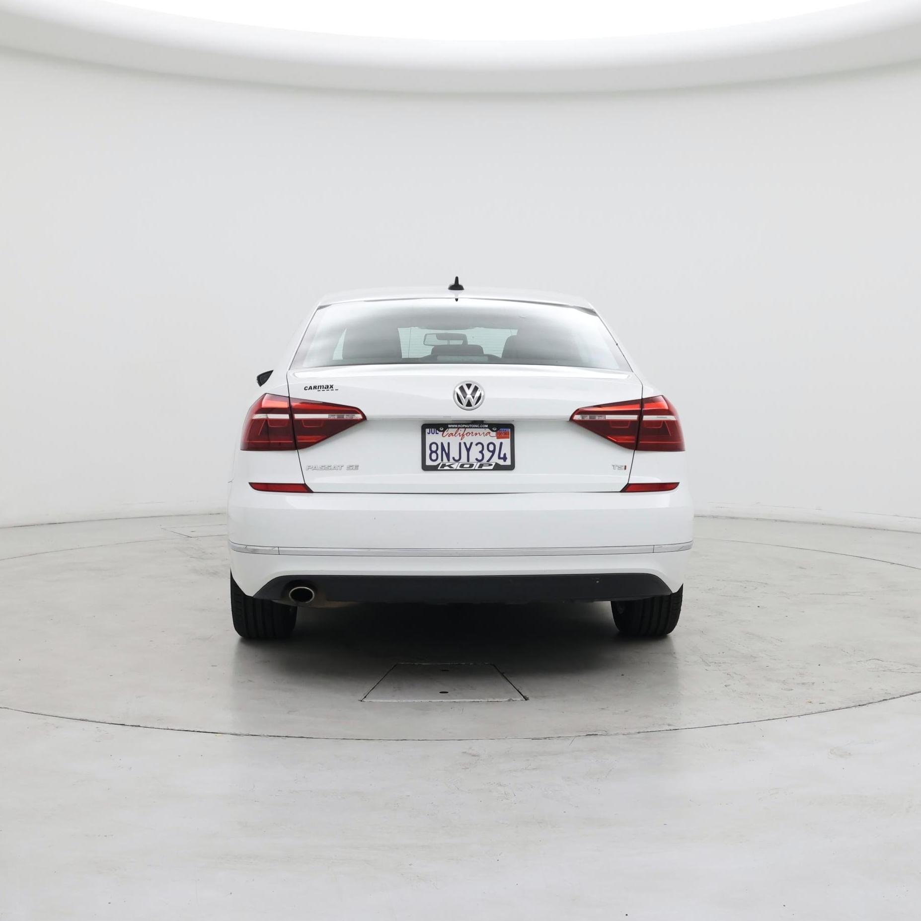 Thumbnail: 2017 Volkswagen Passat - 6