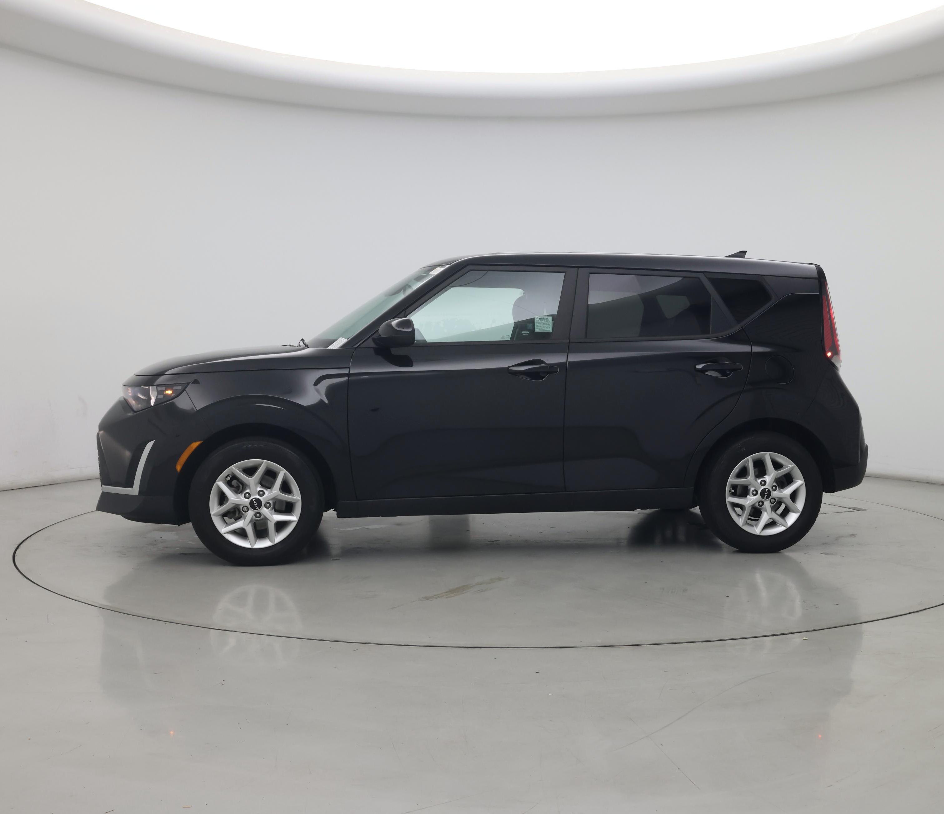 Thumbnail: 2023 Kia Soul - 3