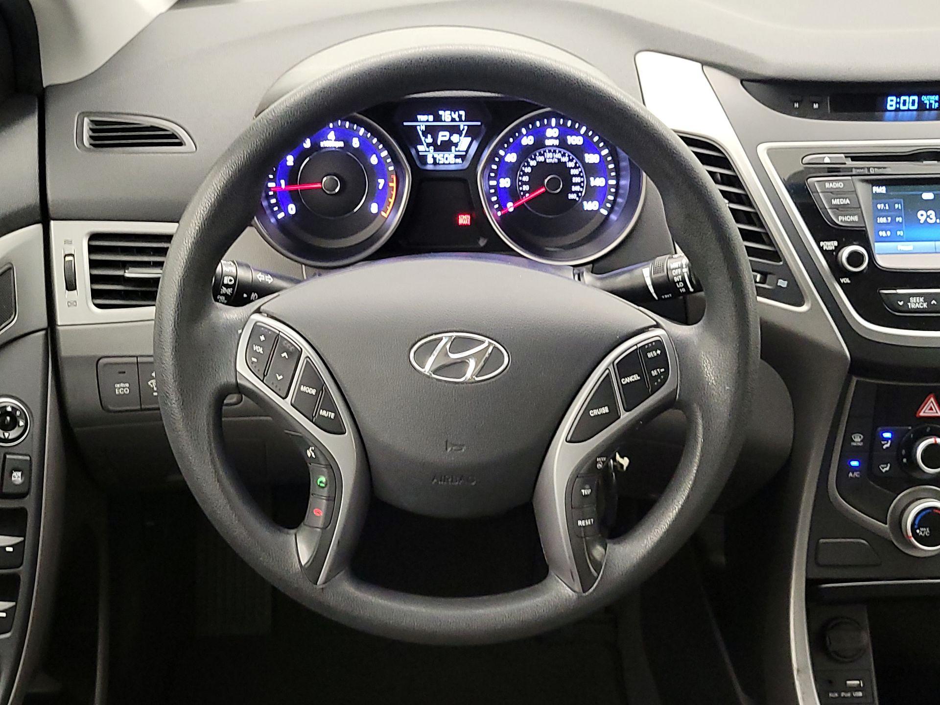 Thumbnail: 2015 Hyundai Elantra - 10