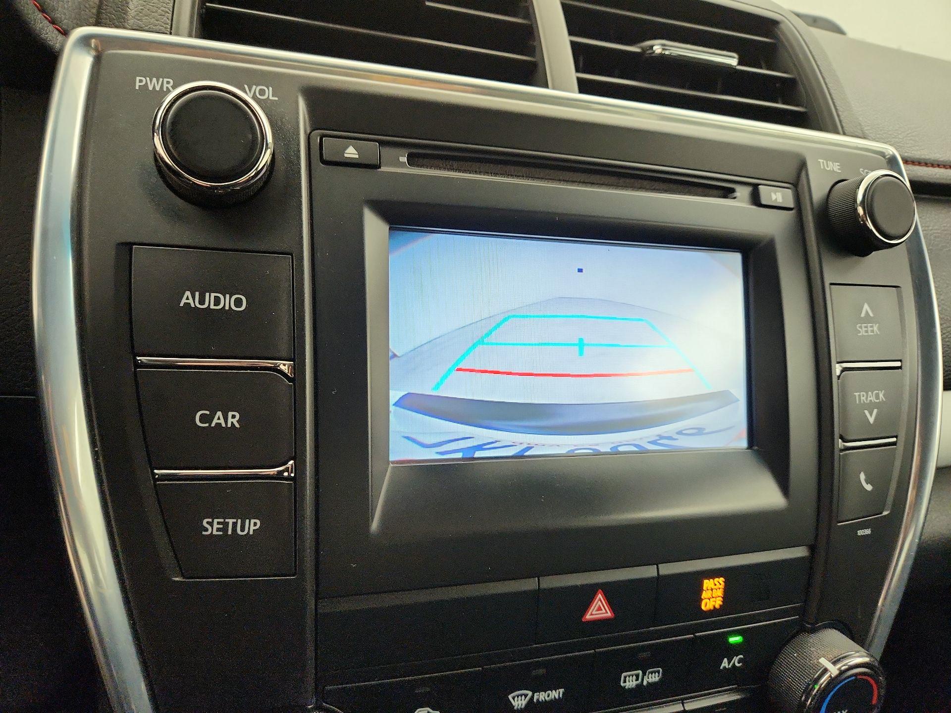 Thumbnail: 2015 Toyota Camry - 14