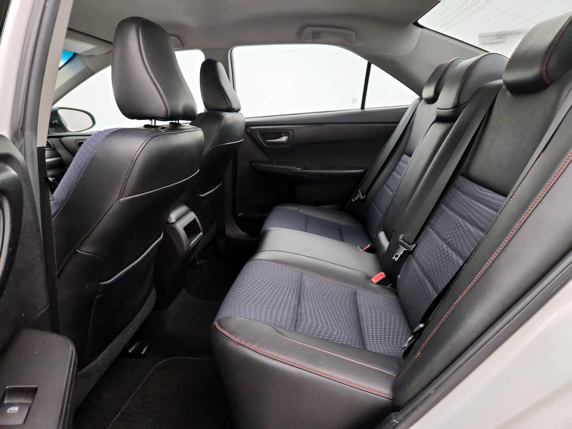 Thumbnail: 2015 Toyota Camry - 19