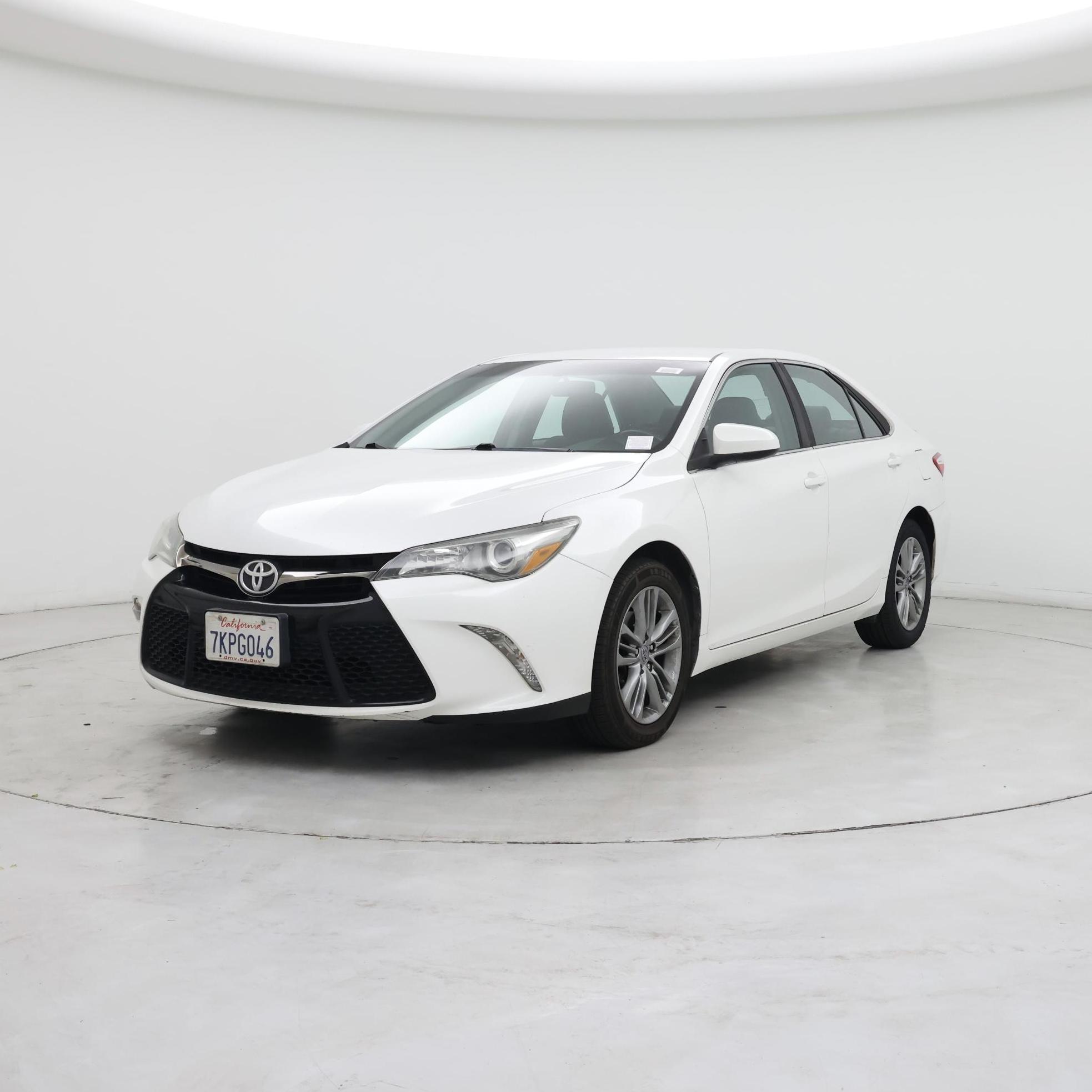 Thumbnail: 2015 Toyota Camry - 4