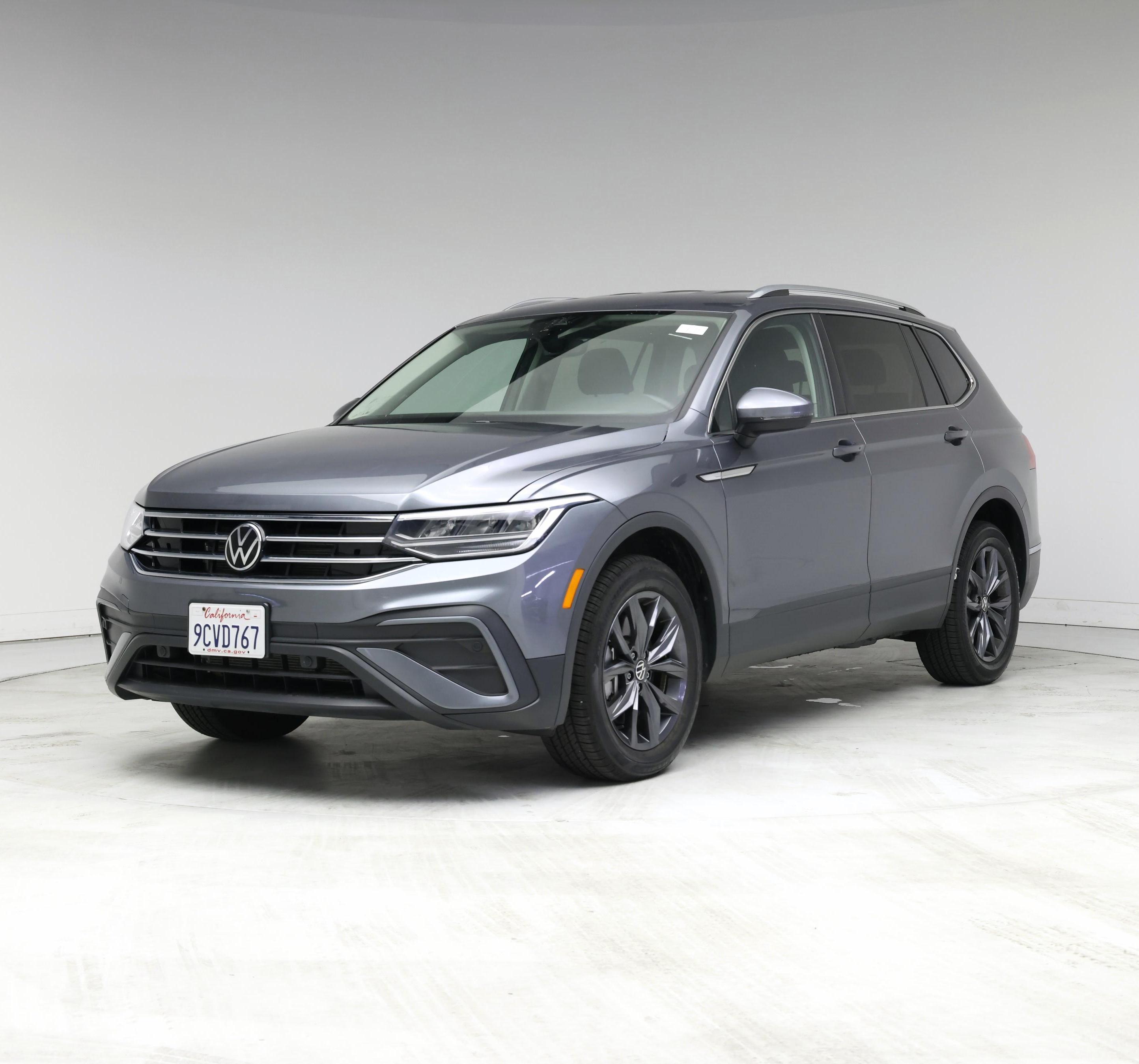 Thumbnail: 2022 Volkswagen Tiguan - 4