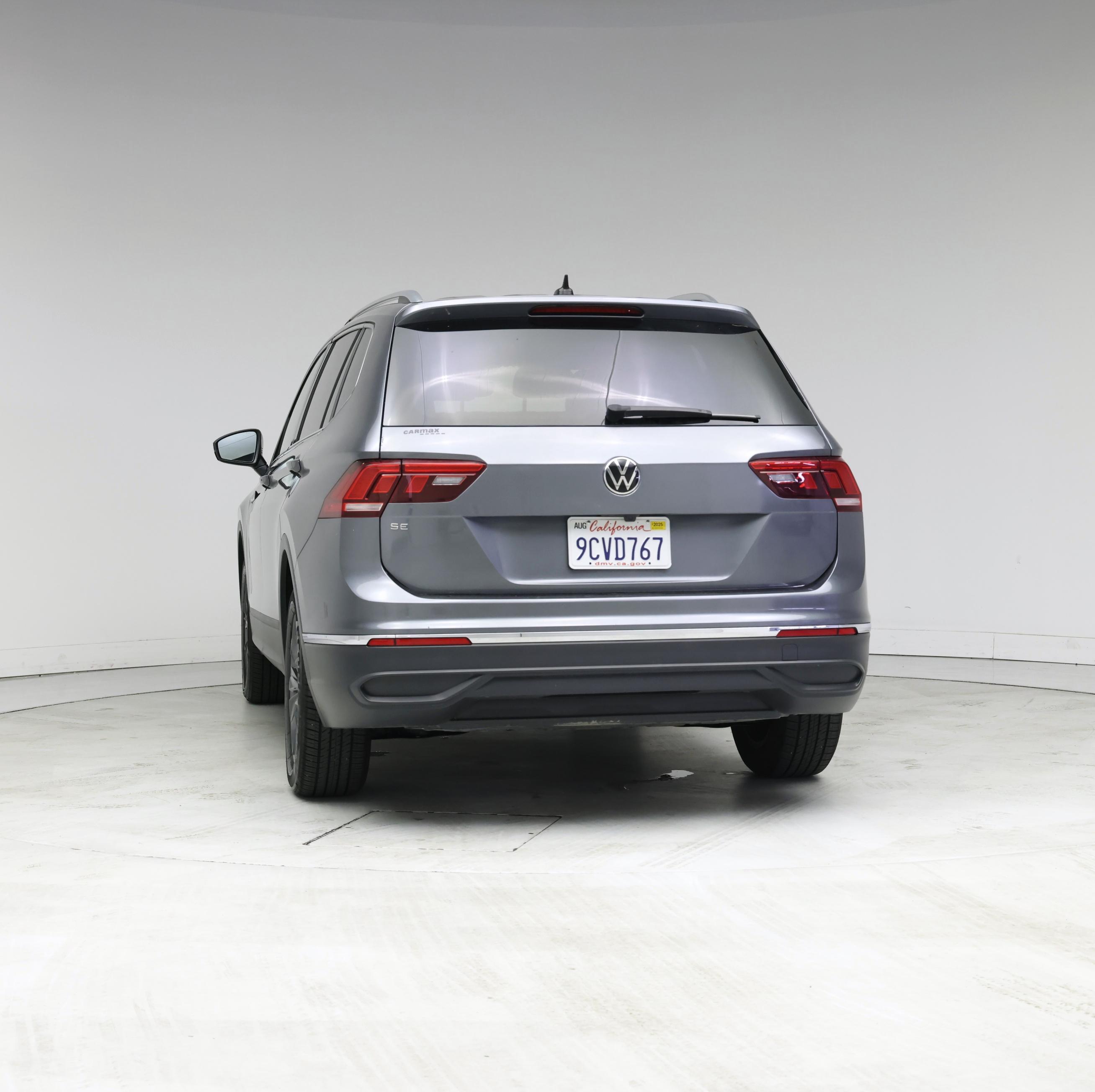 Thumbnail: 2022 Volkswagen Tiguan - 6