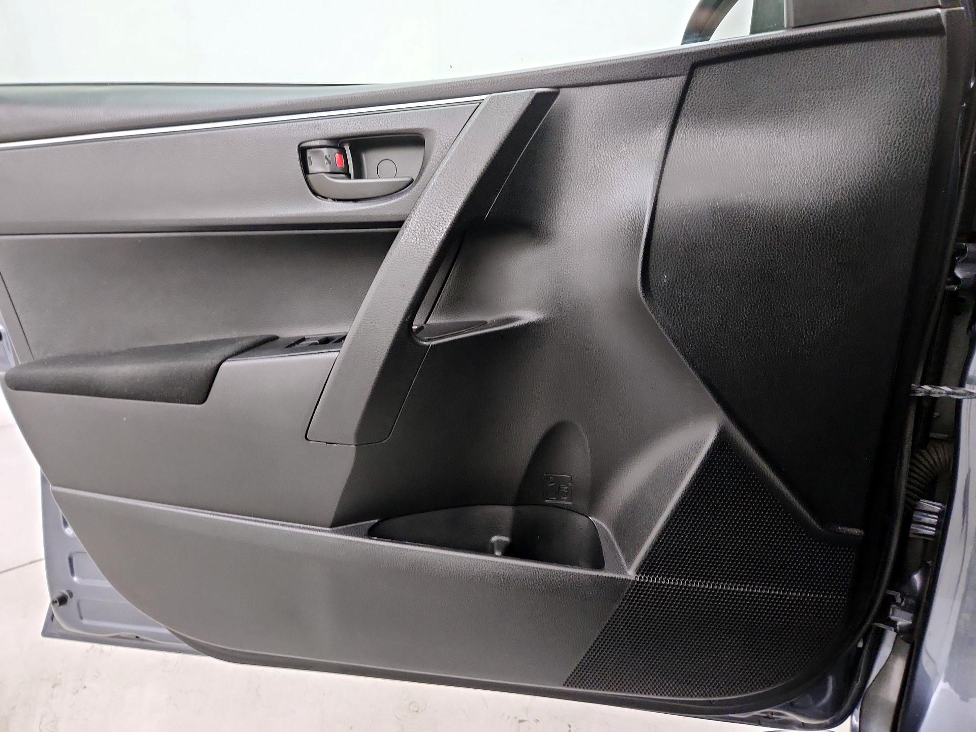 Thumbnail: 2014 Toyota Corolla - 12