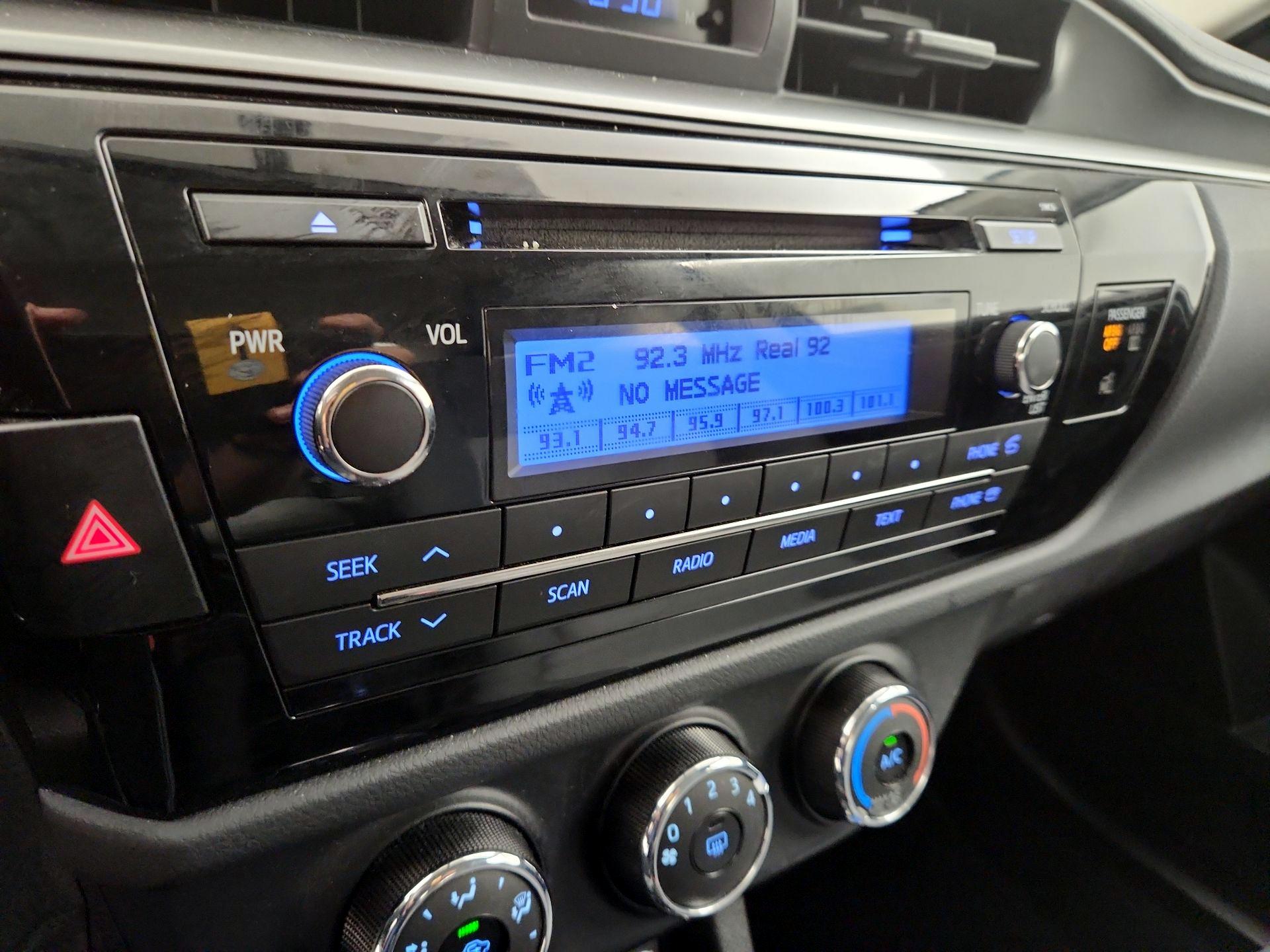 Thumbnail: 2014 Toyota Corolla - 14