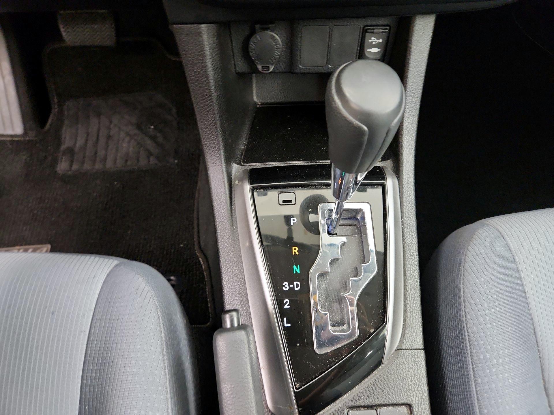 Thumbnail: 2014 Toyota Corolla - 16