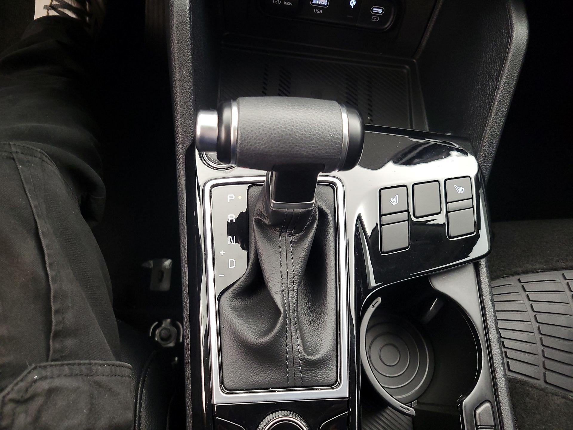 Thumbnail: 2023 Kia Sportage - 17
