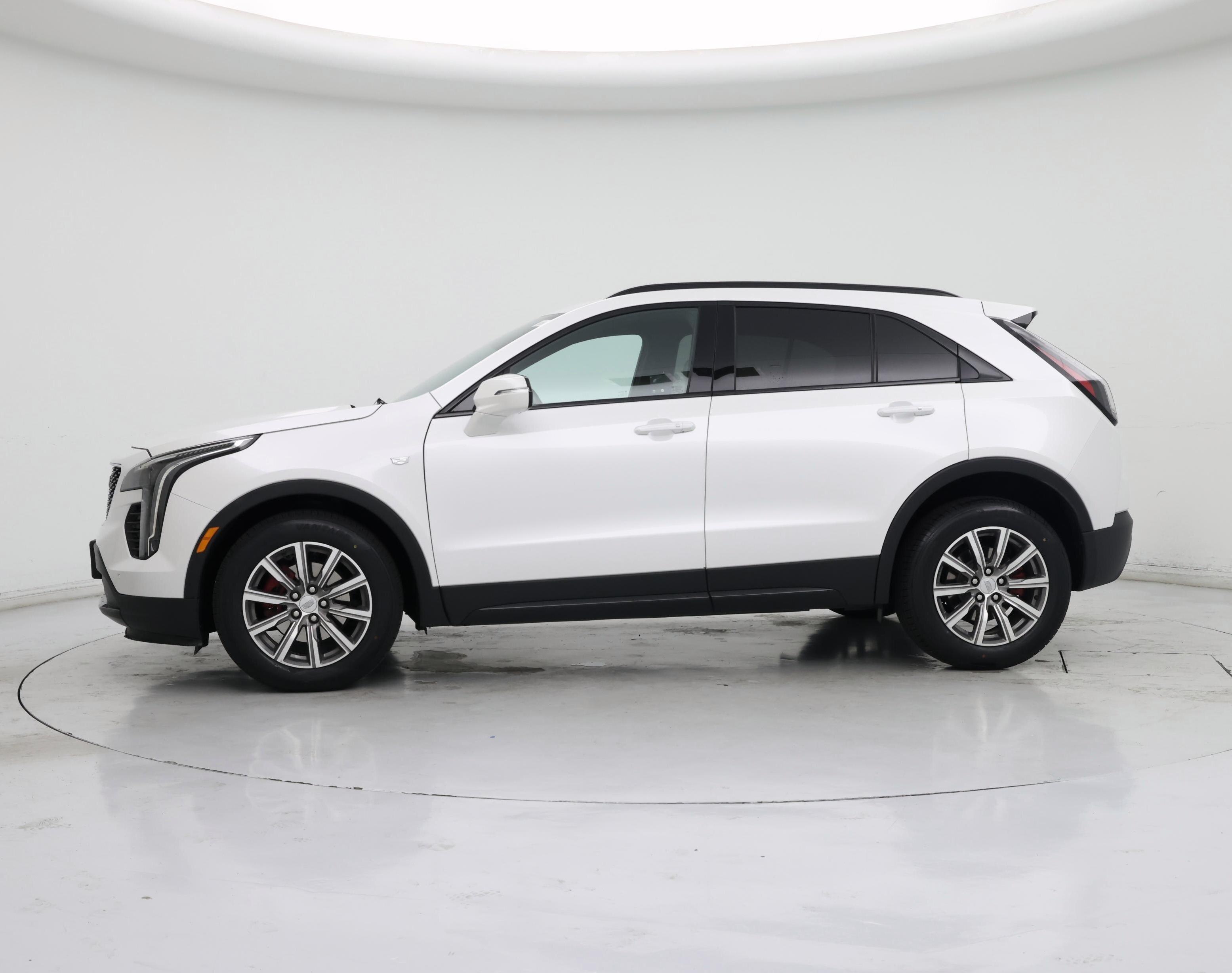 Thumbnail: 2021 Cadillac XT4 - 4